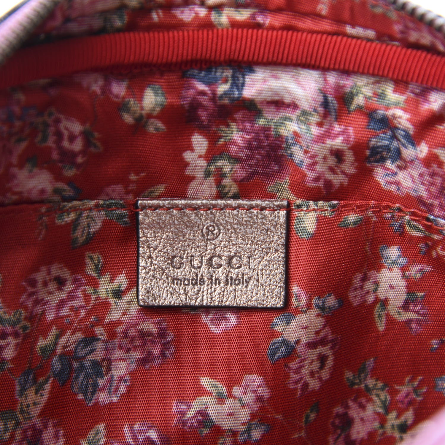 Gucci Laminated Nappa Trapuntata Small Zumi Shoulder Bag Rosa Lago Rame 8 of 10