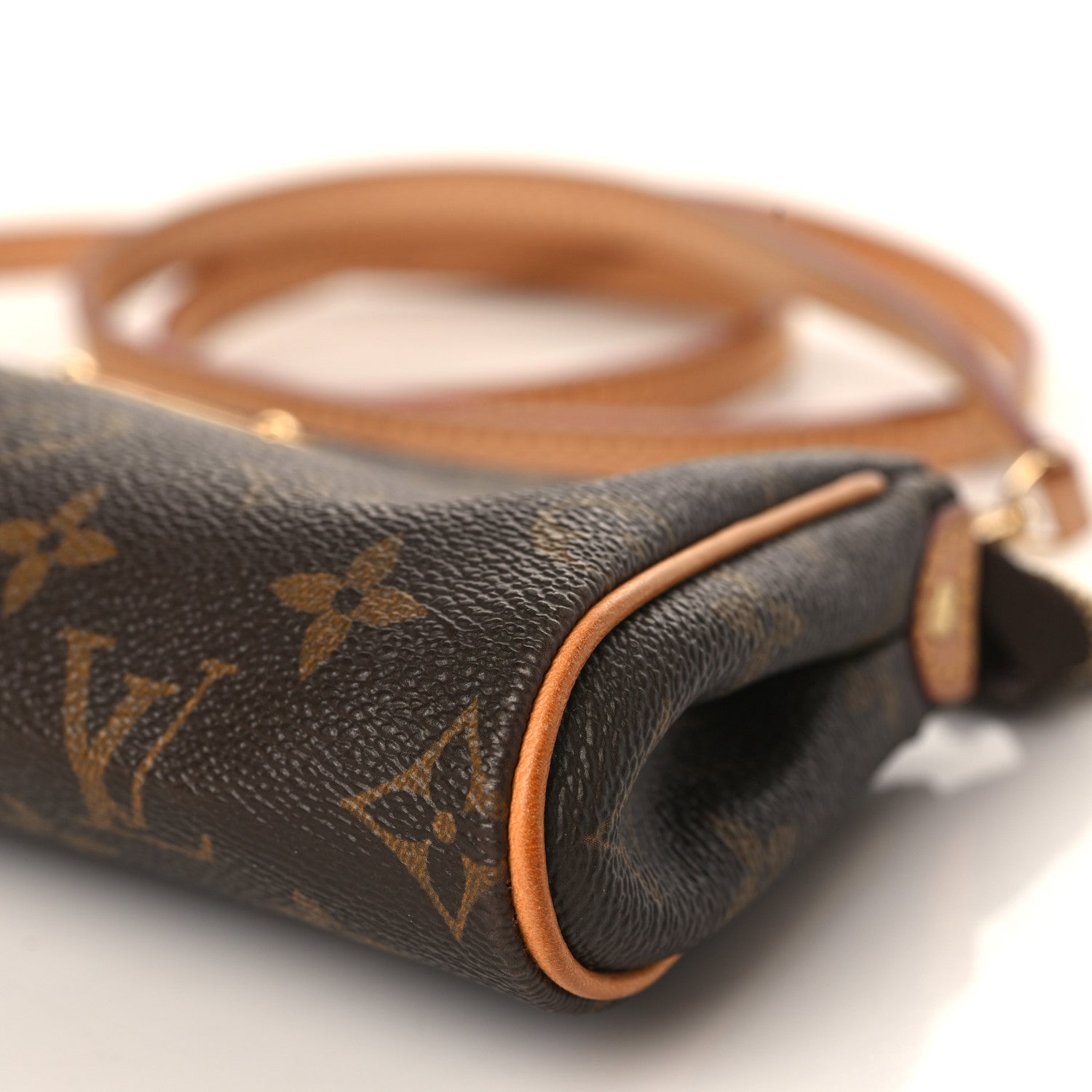 Louis Vuitton Monogram Eva Clutch 9 of 9