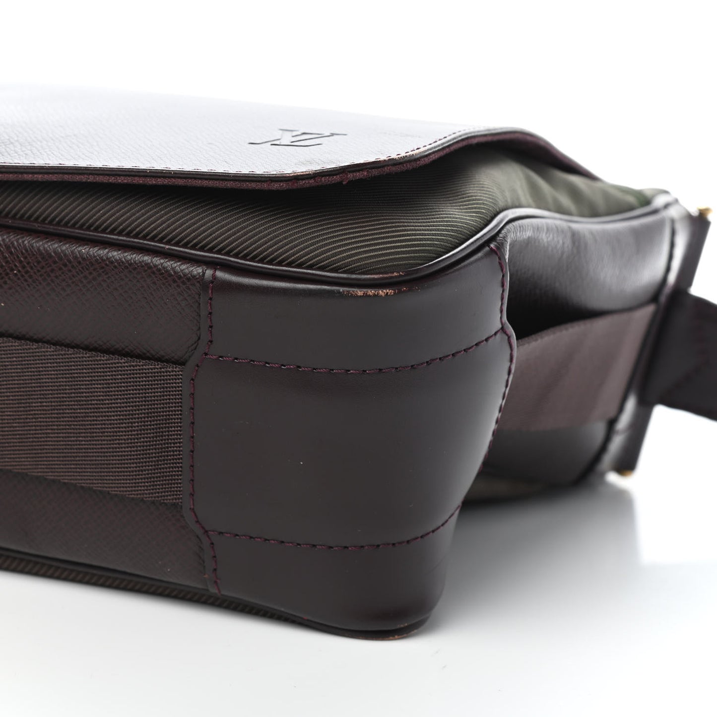 Taiga Viktor Messenger Bag Acajou