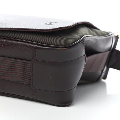 Louis Vuitton Taiga Viktor Messenger Bag Acajou 8 of 10