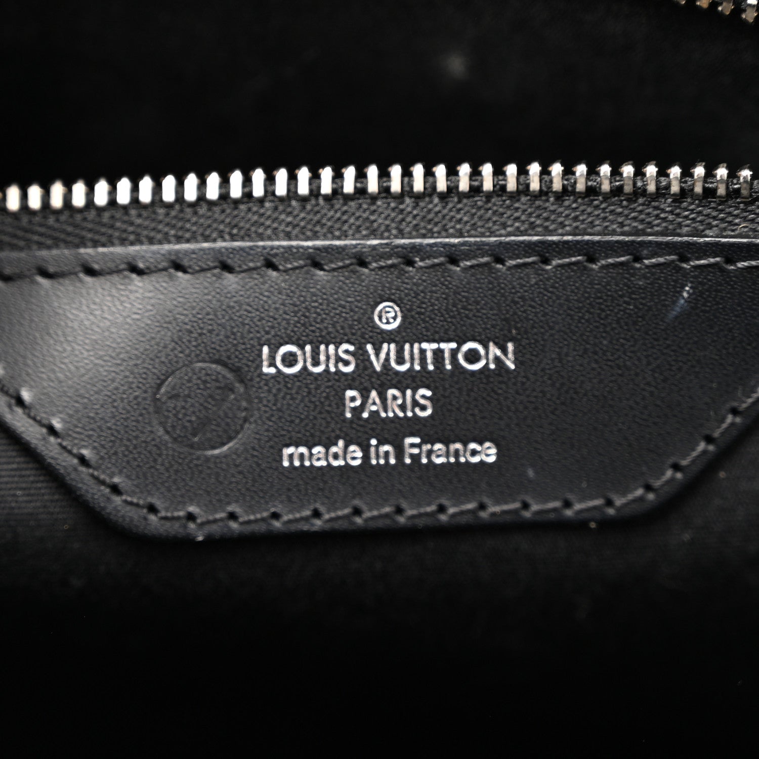Louis Vuitton Epi Brea MM Black 6 of 10