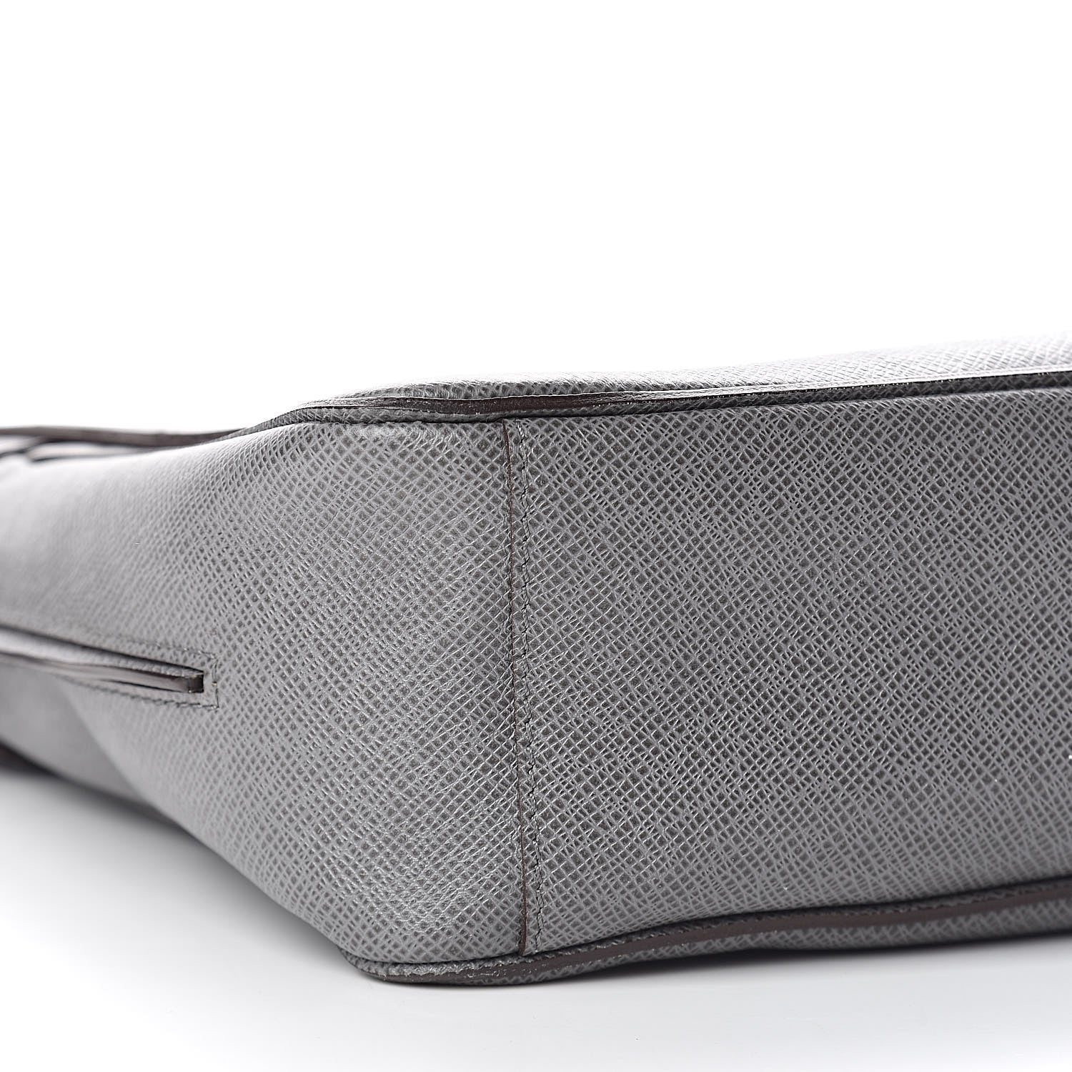 Louis Vuitton Taiga Roman MM Messenger Glacier 9 of 10