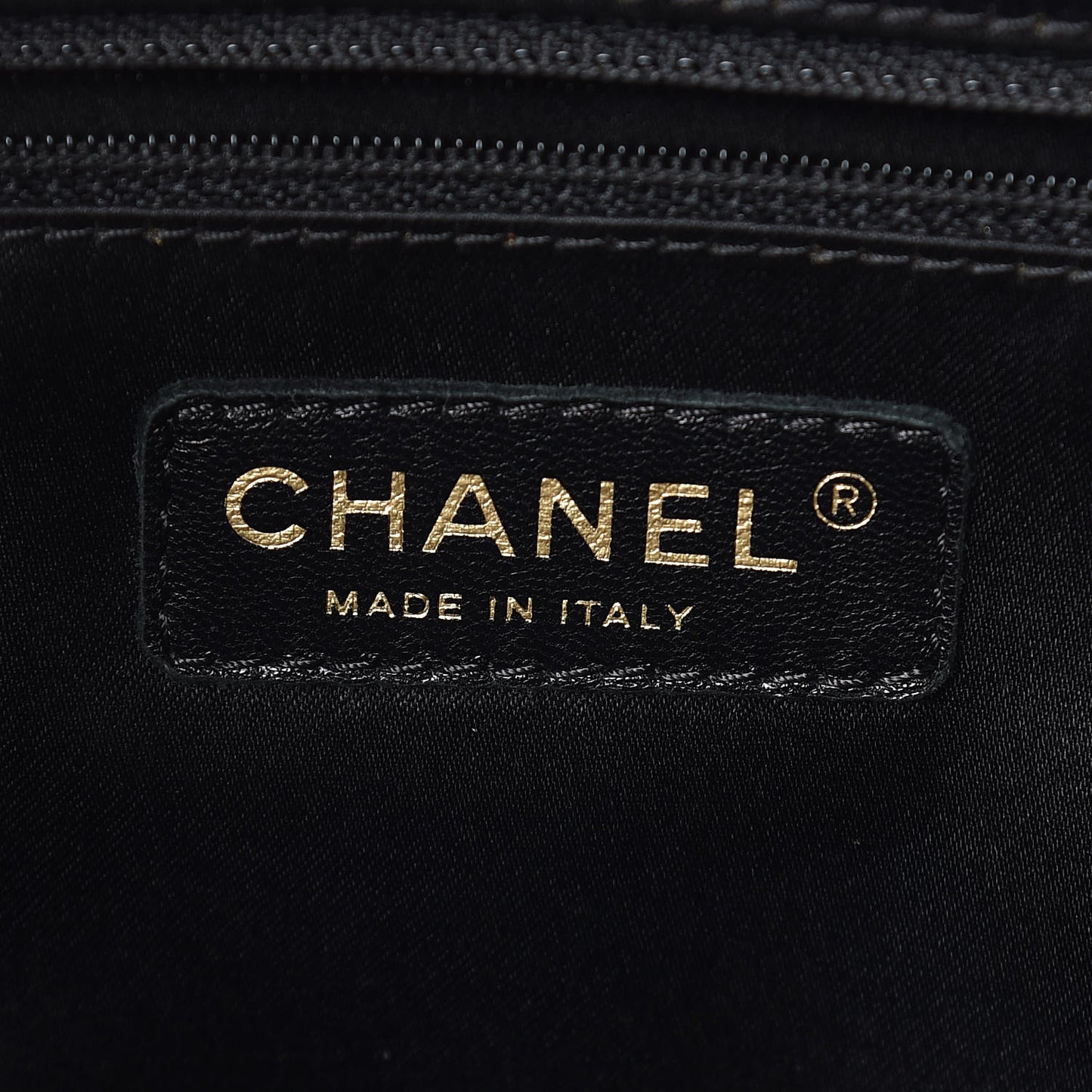 Caviar Quilted XL Grand Shopping Tote GST Black