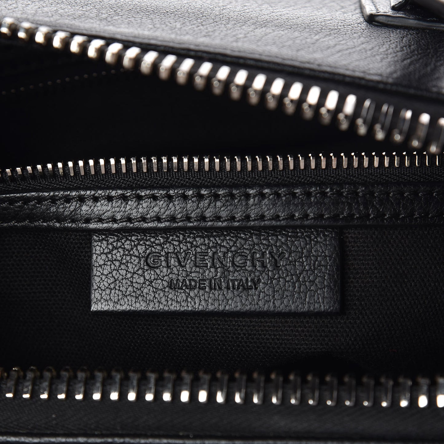 Sugar Goatskin Small Antigona Black