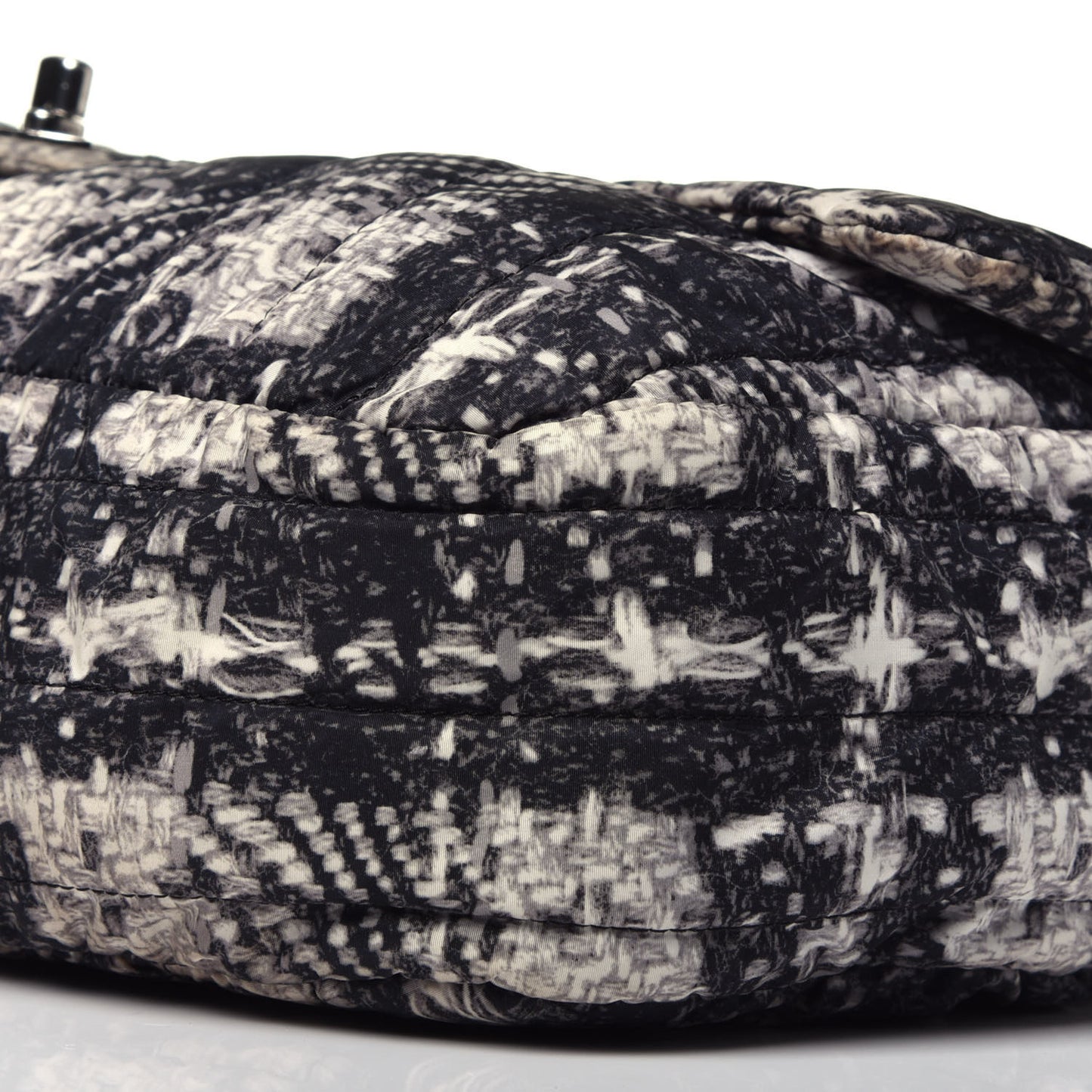Nylon Tweed Print Jumbo Flap Black