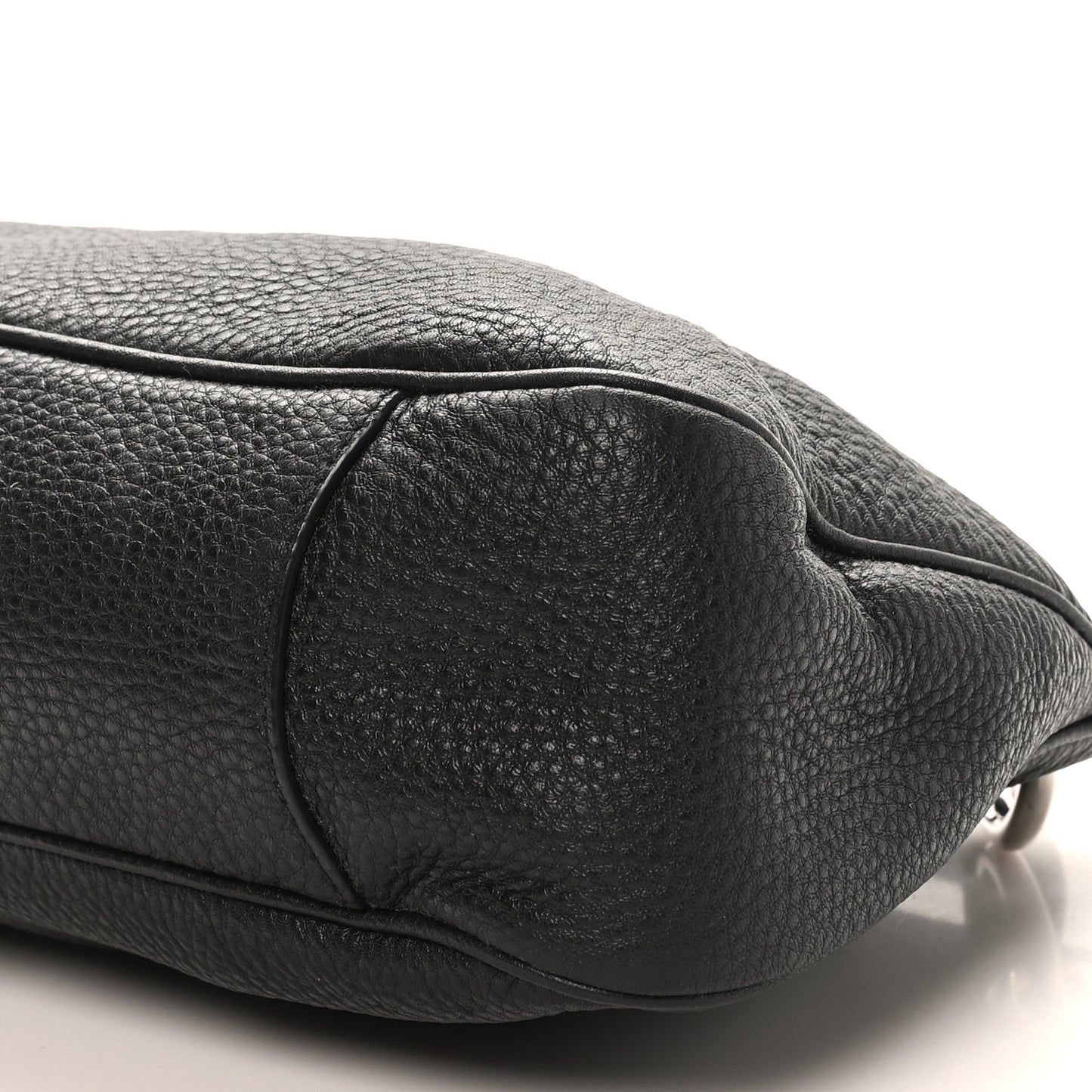 Vitello Phenix Shoulder Bag Black