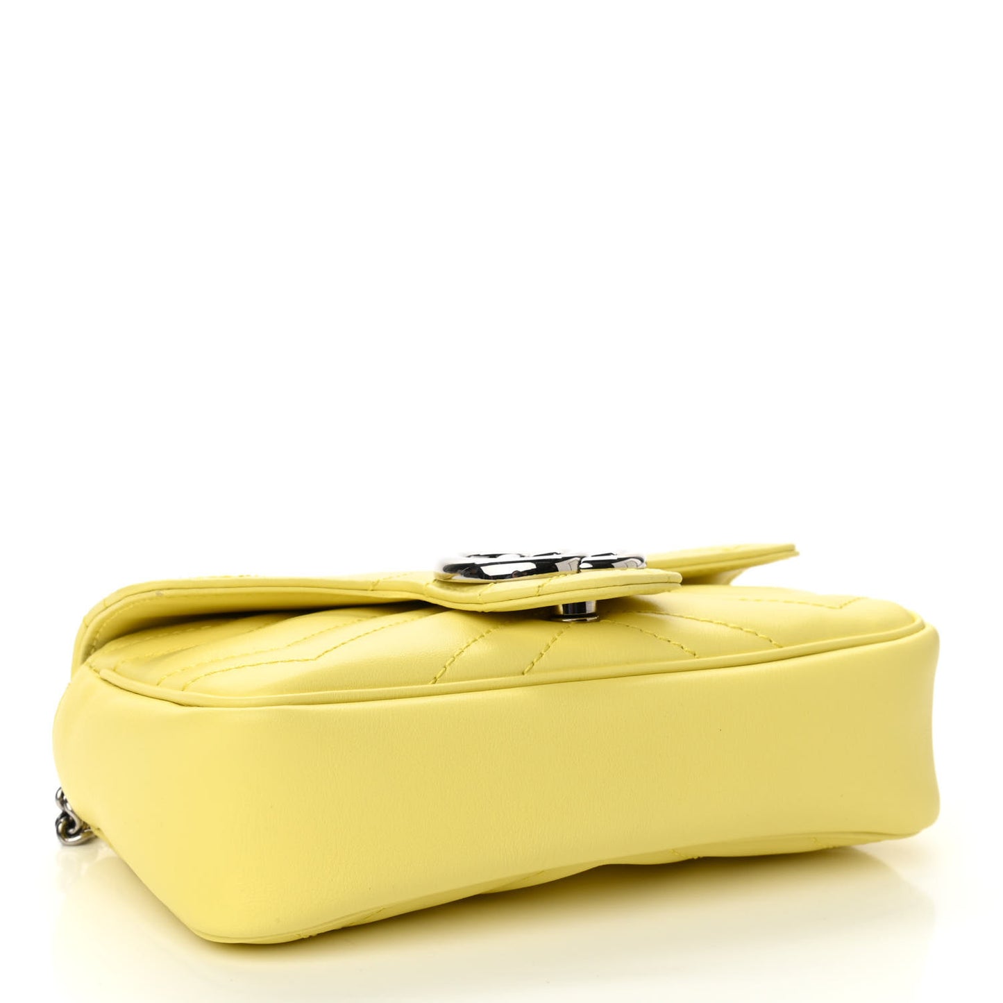 Calfskin Matelasse Super Mini GG Marmont Shoulder Bag Banana