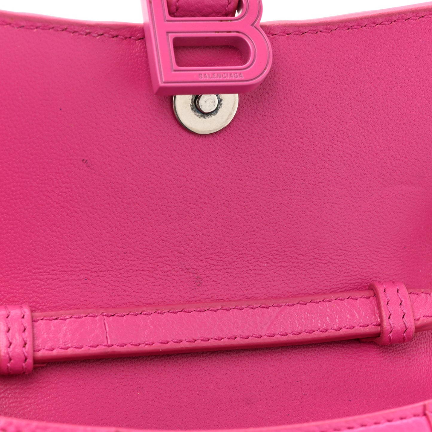 Grained Calfskin Tonal B Hourglass Top Handle Bag Mini Fuchsia