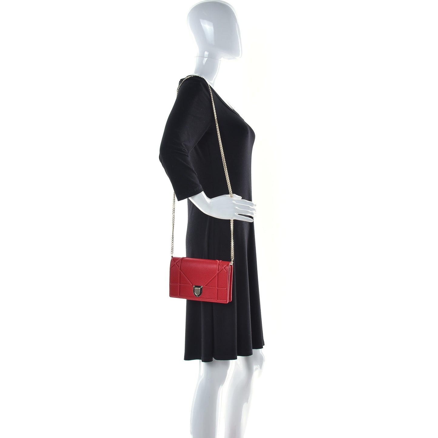 Grained Calfskin Diorama Wallet on Chain Pouch Rouge Vif