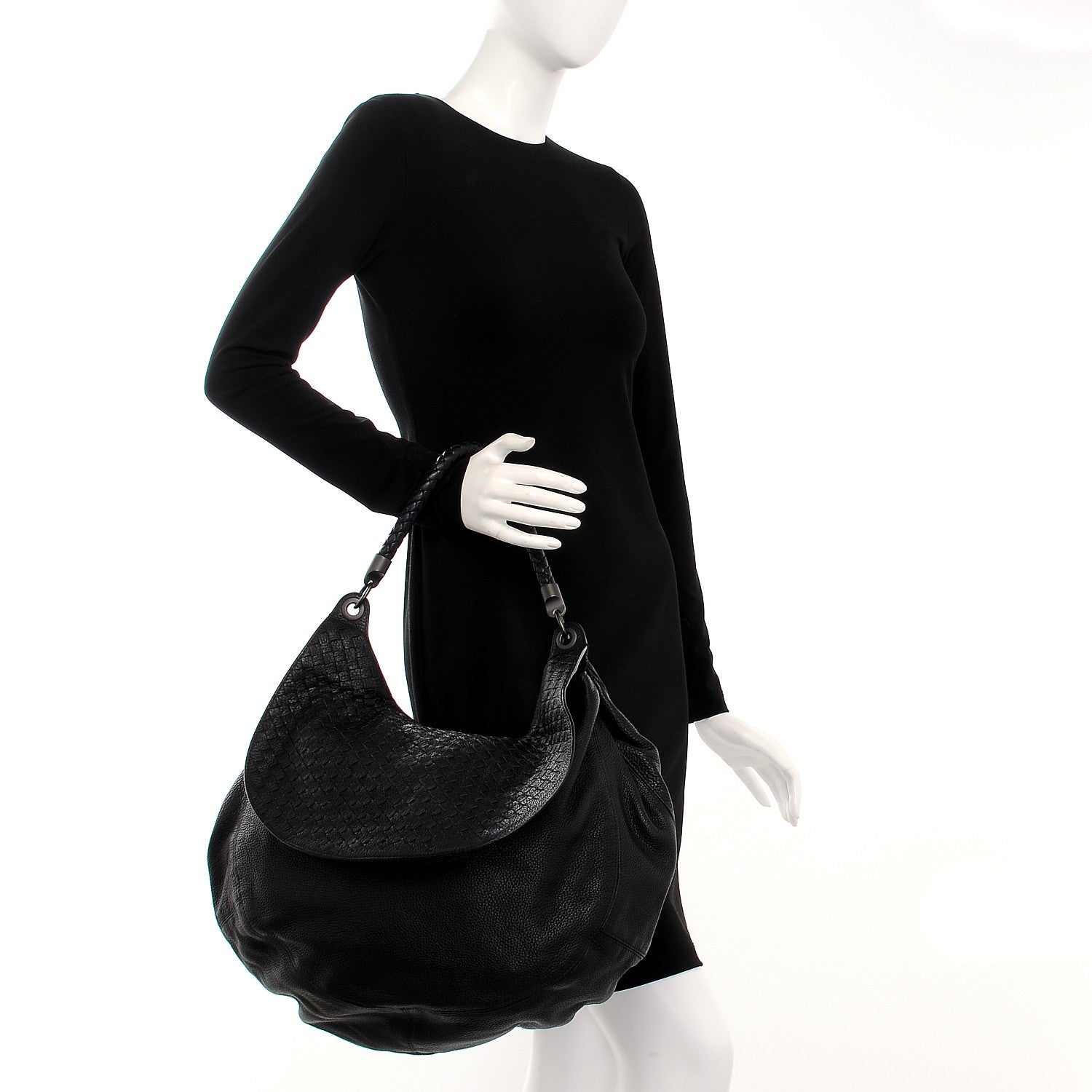 Bottega Veneta Cervo Intrecciato Flap Hobo Nero Black 2 of 8