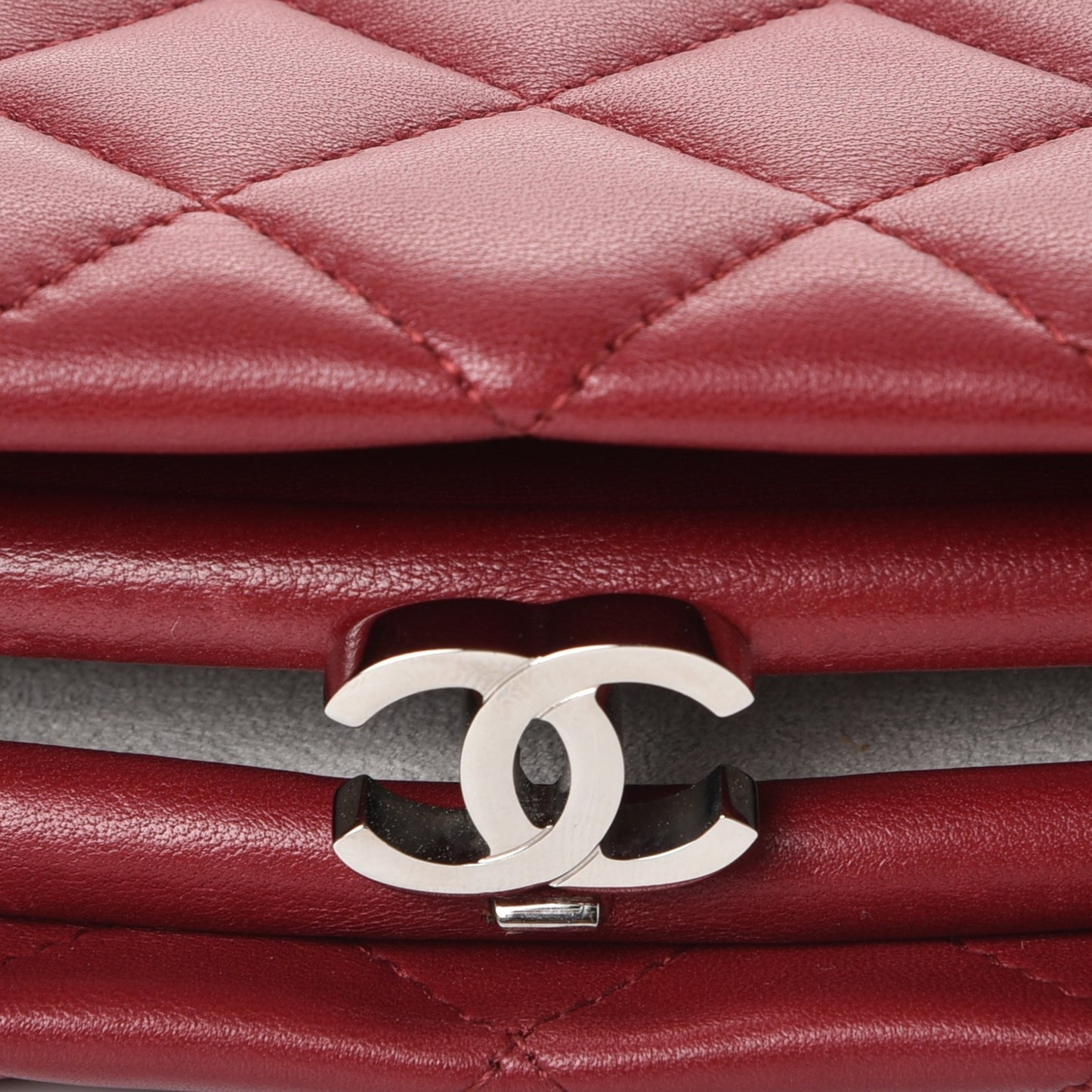 Lambskin Quilted Clutch Red
