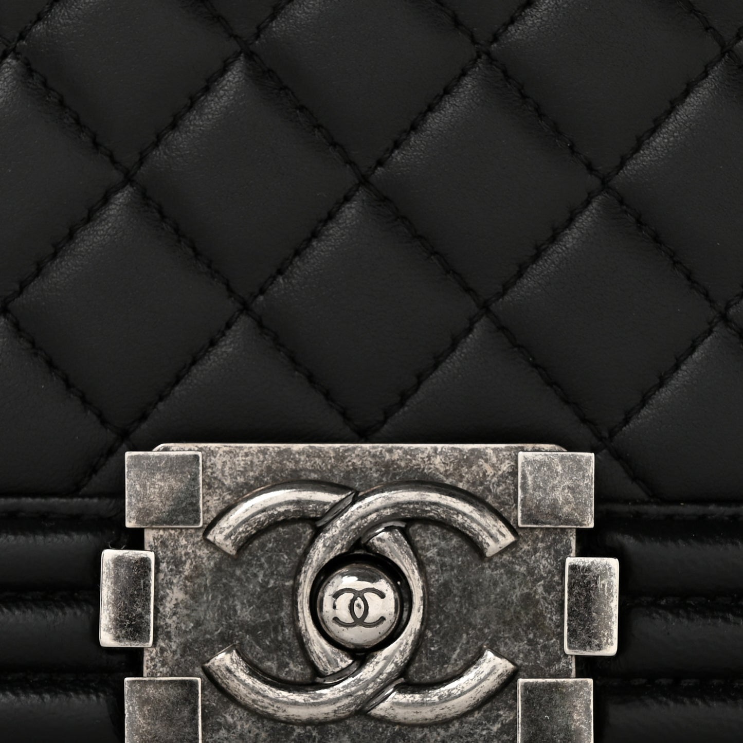 Lambskin Quilted New Medium Boy Flap Black