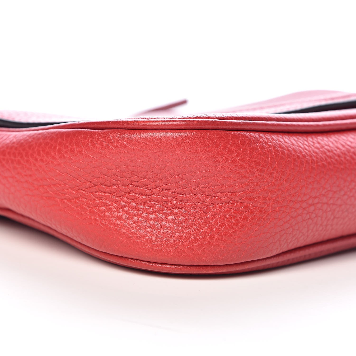 Gucci Pebbled Calfskin Medium Soho Flap Crossbody Red 11 of 13