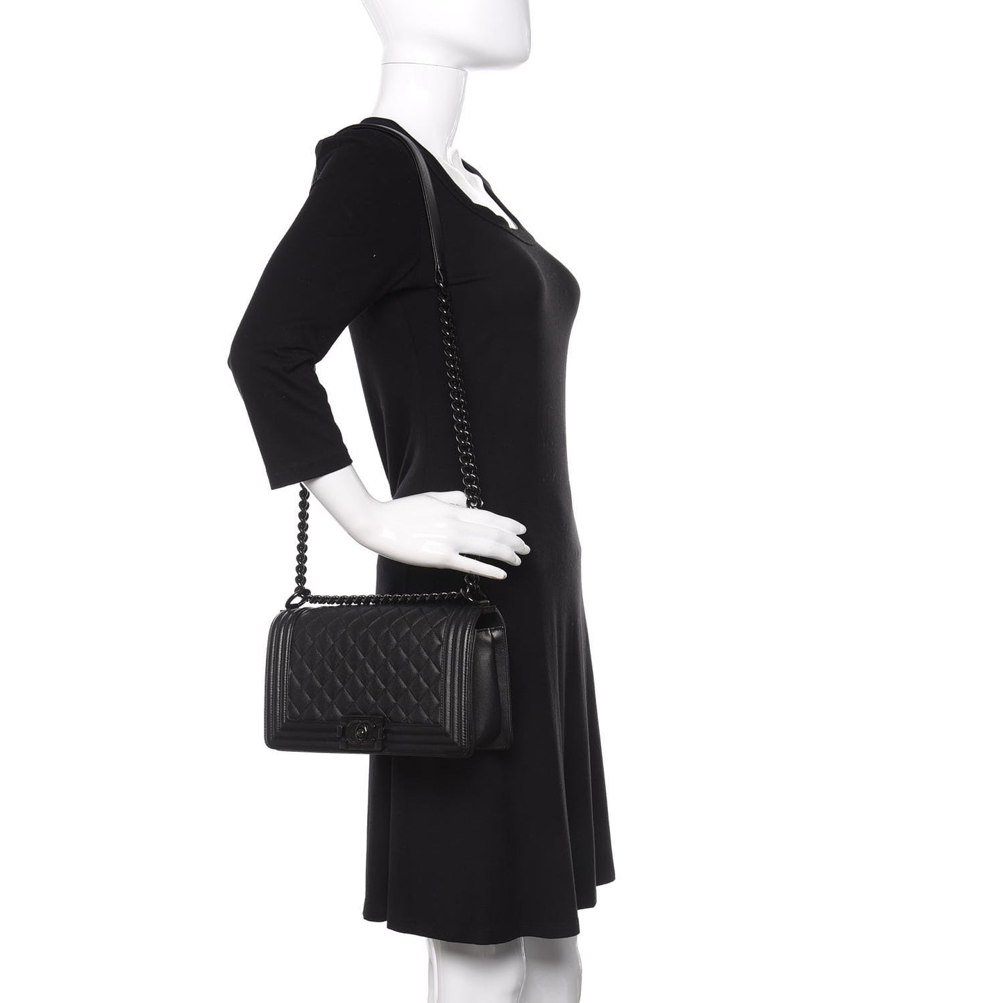 Caviar Quilted Medium Boy Flap So Black