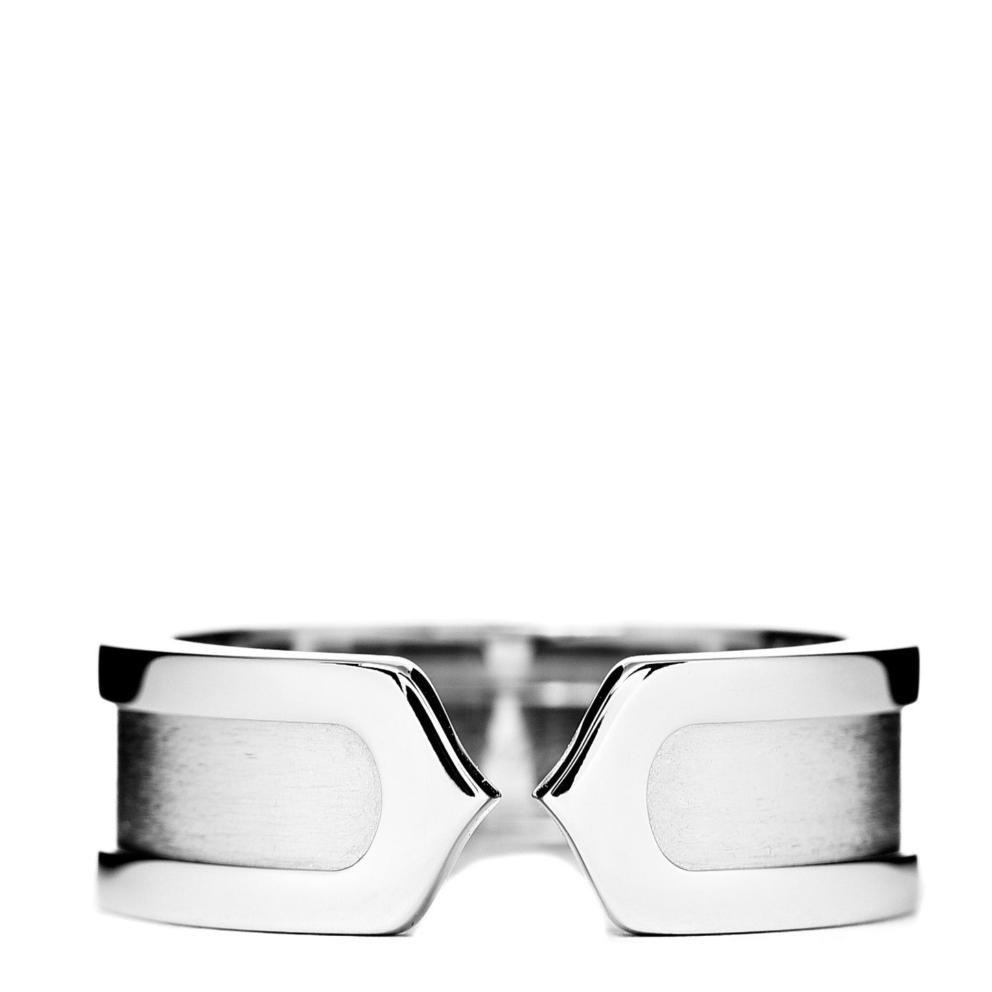 18K White Gold 6.5mm C De Ring 51 5.75