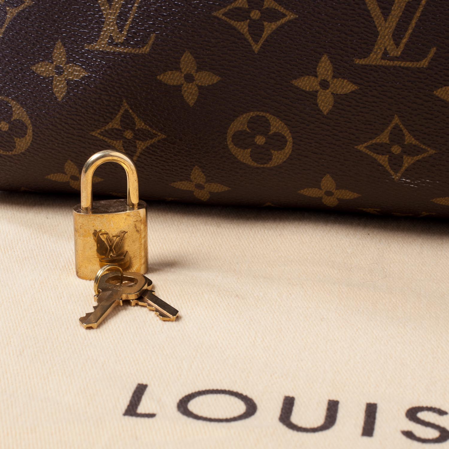 Louis Vuitton Monogram Speedy 35 9 of 11