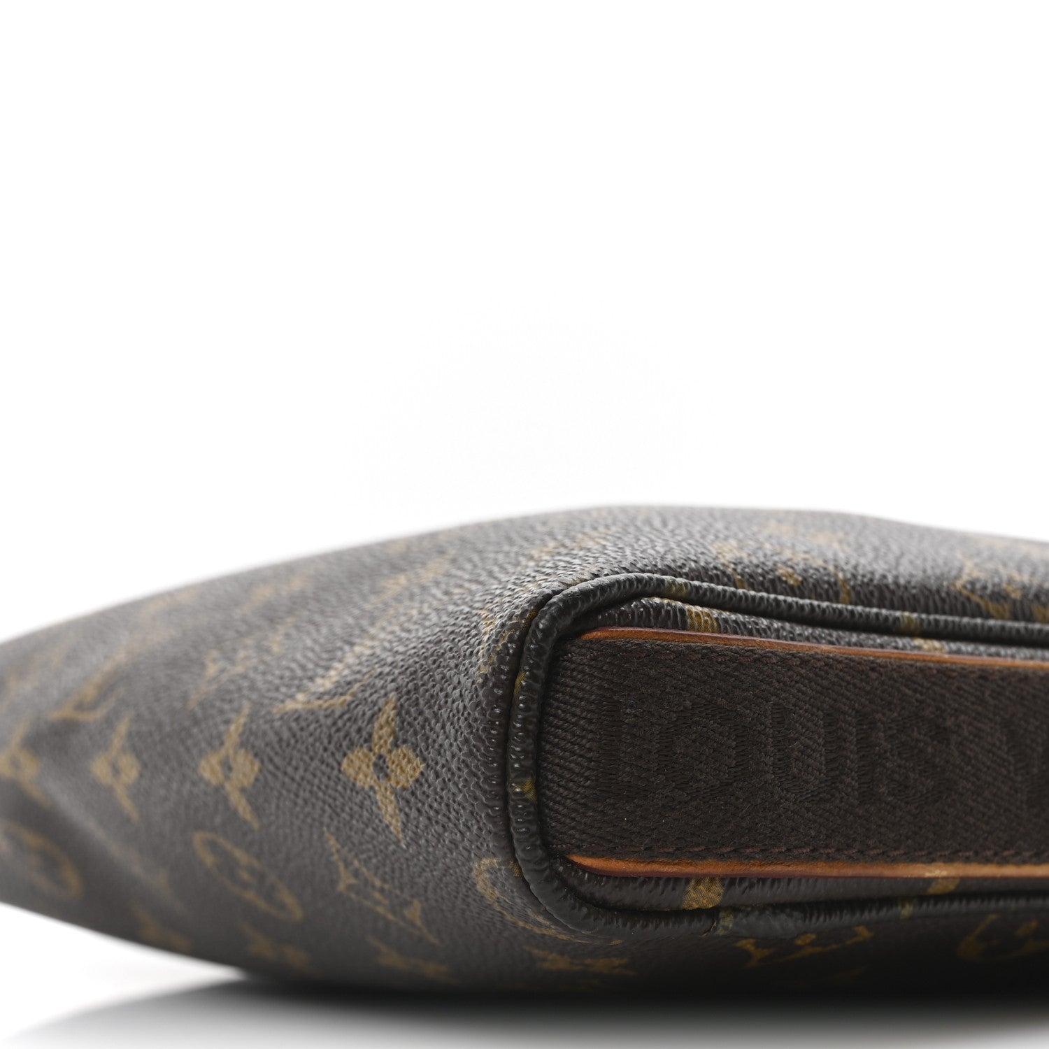 Louis Vuitton Monogram Trotteur Beaubourg 9 of 9