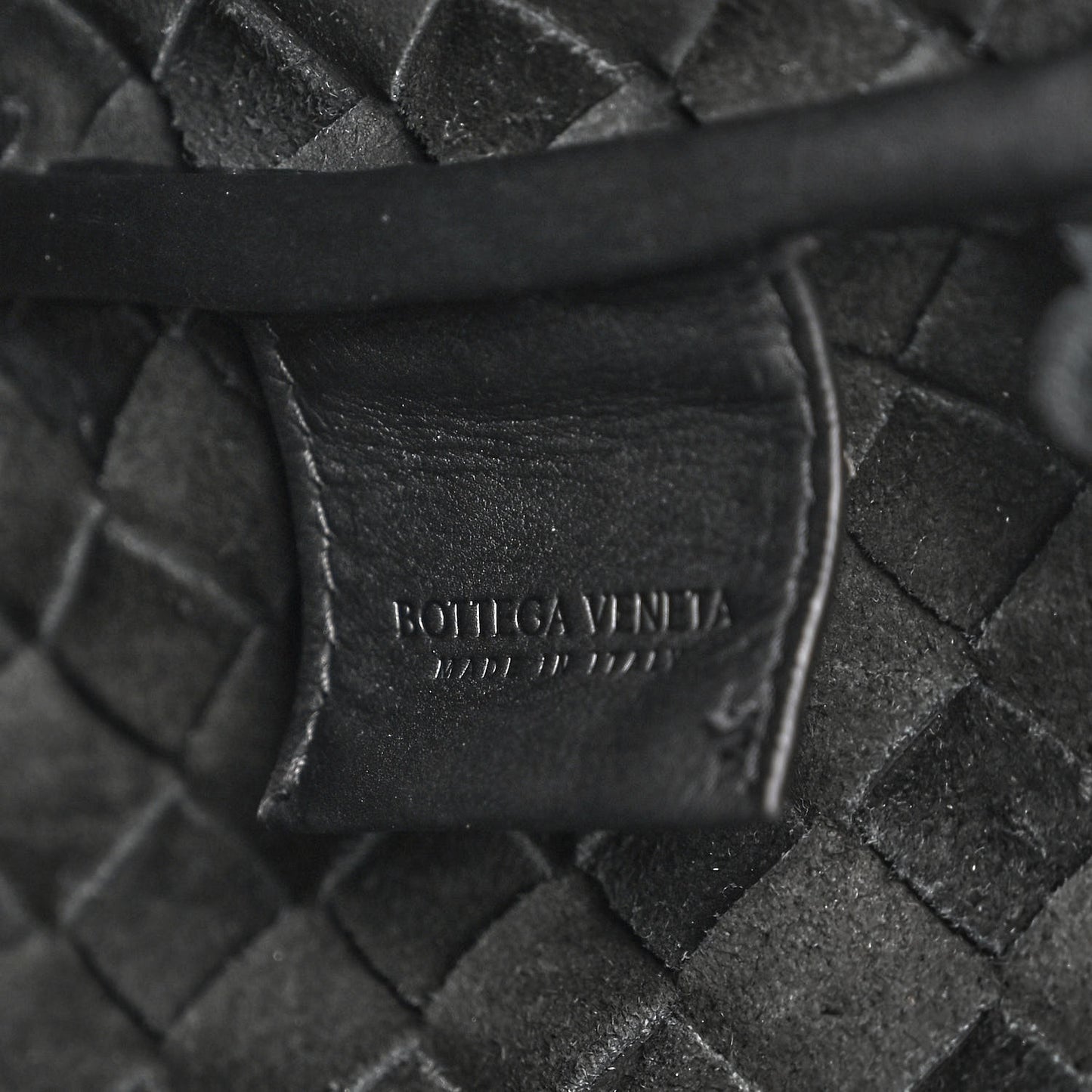 Calfskin Intrecciato Zipped Tote Black