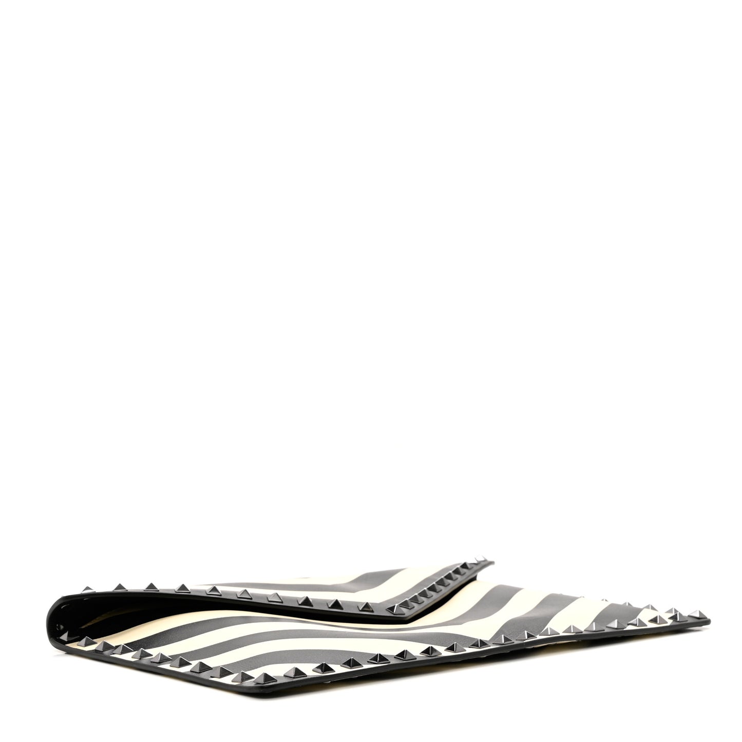 Vitello Chevron Rockstud Rolling Envelope Clutch Light Ivory Black