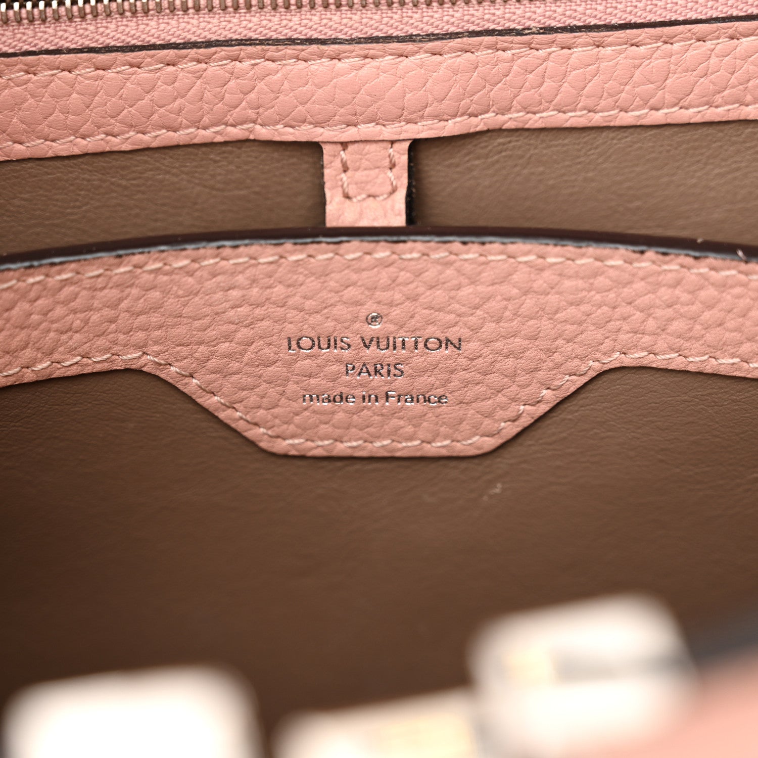 Louis Vuitton Taurillon Capucines BB Magnolia 7 of 10