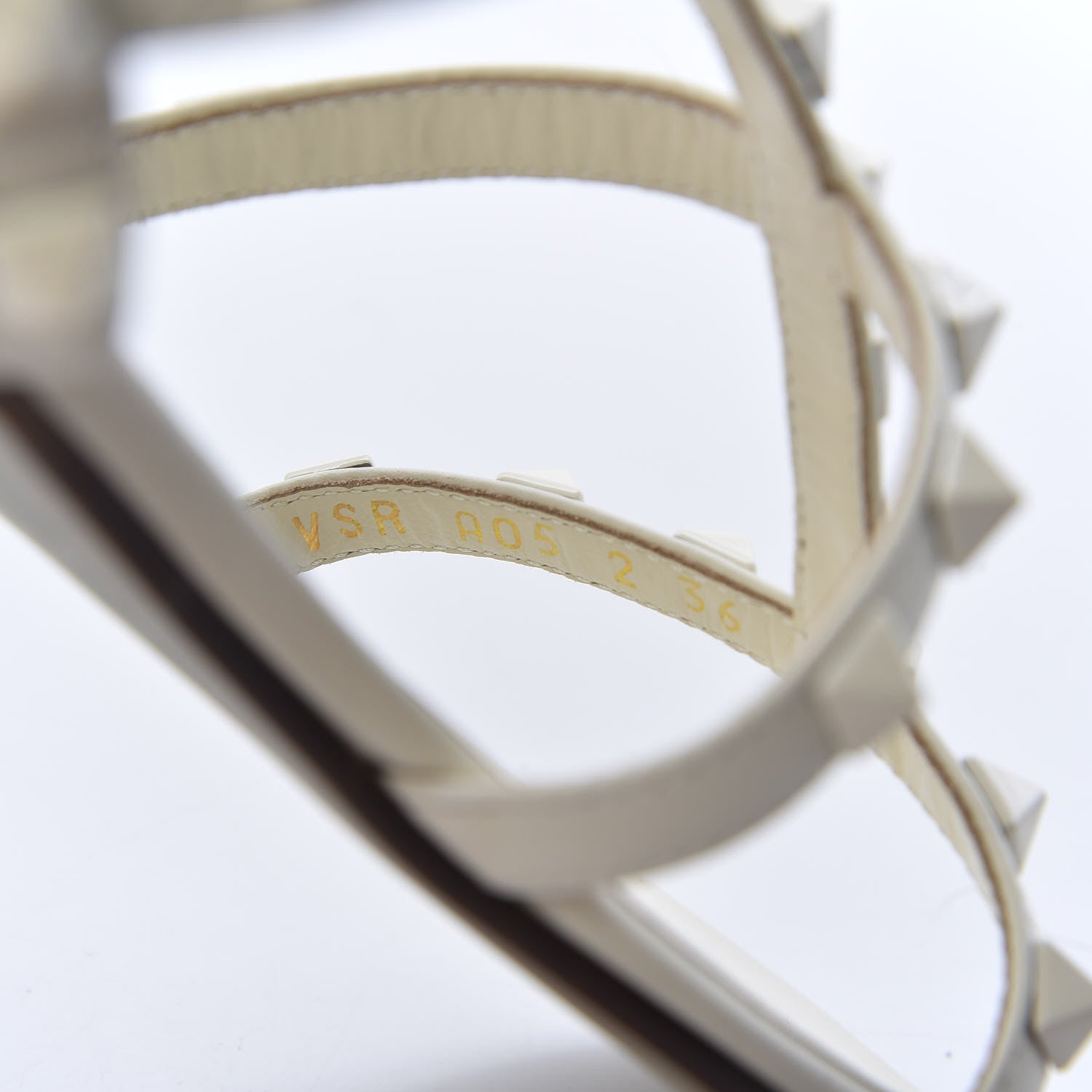Valentino Garavani Calfskin Lacquered Monochrome Rockstud Gladiator Flat Sandals 36 Ivory 9 of 10