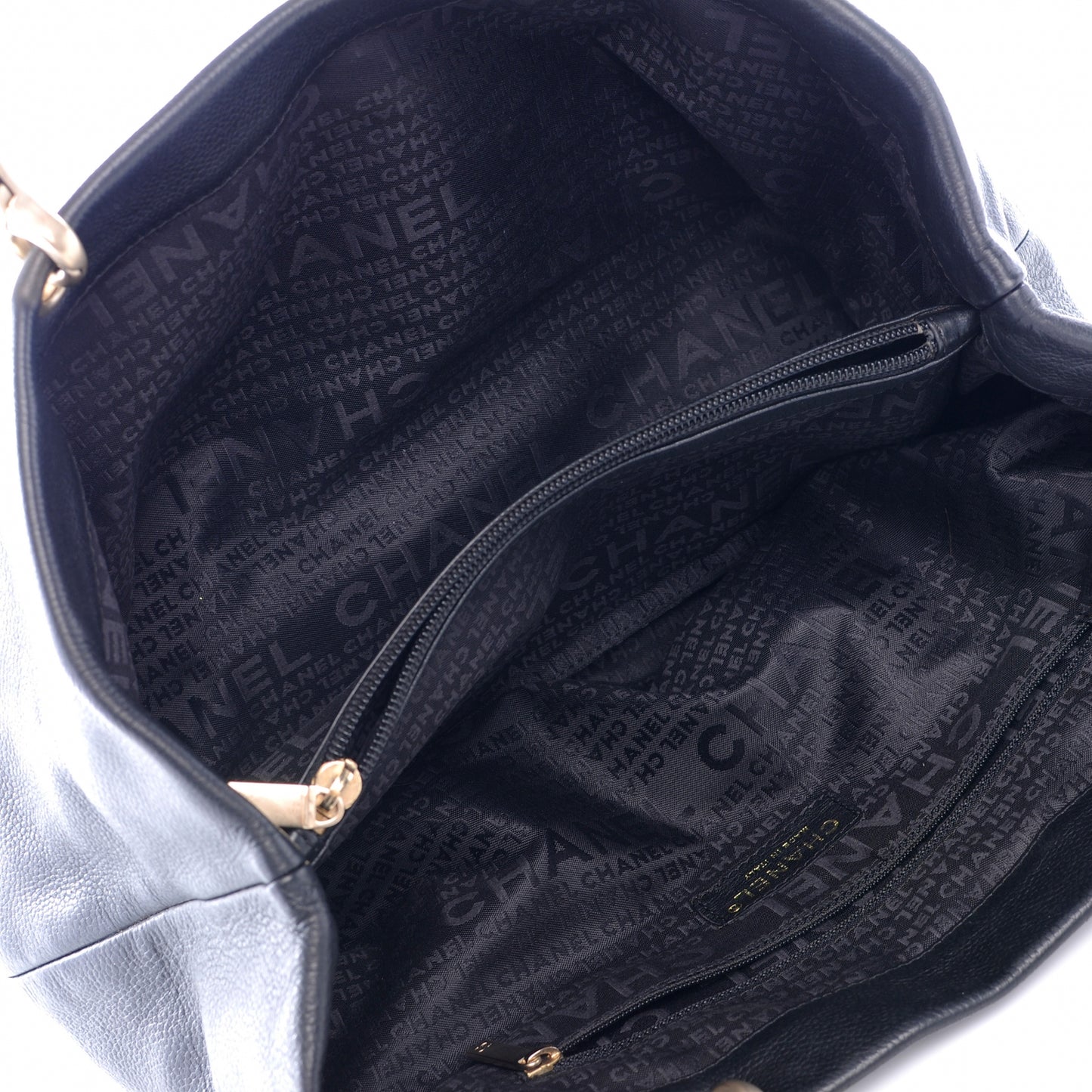 Caviar CC Handbag Black