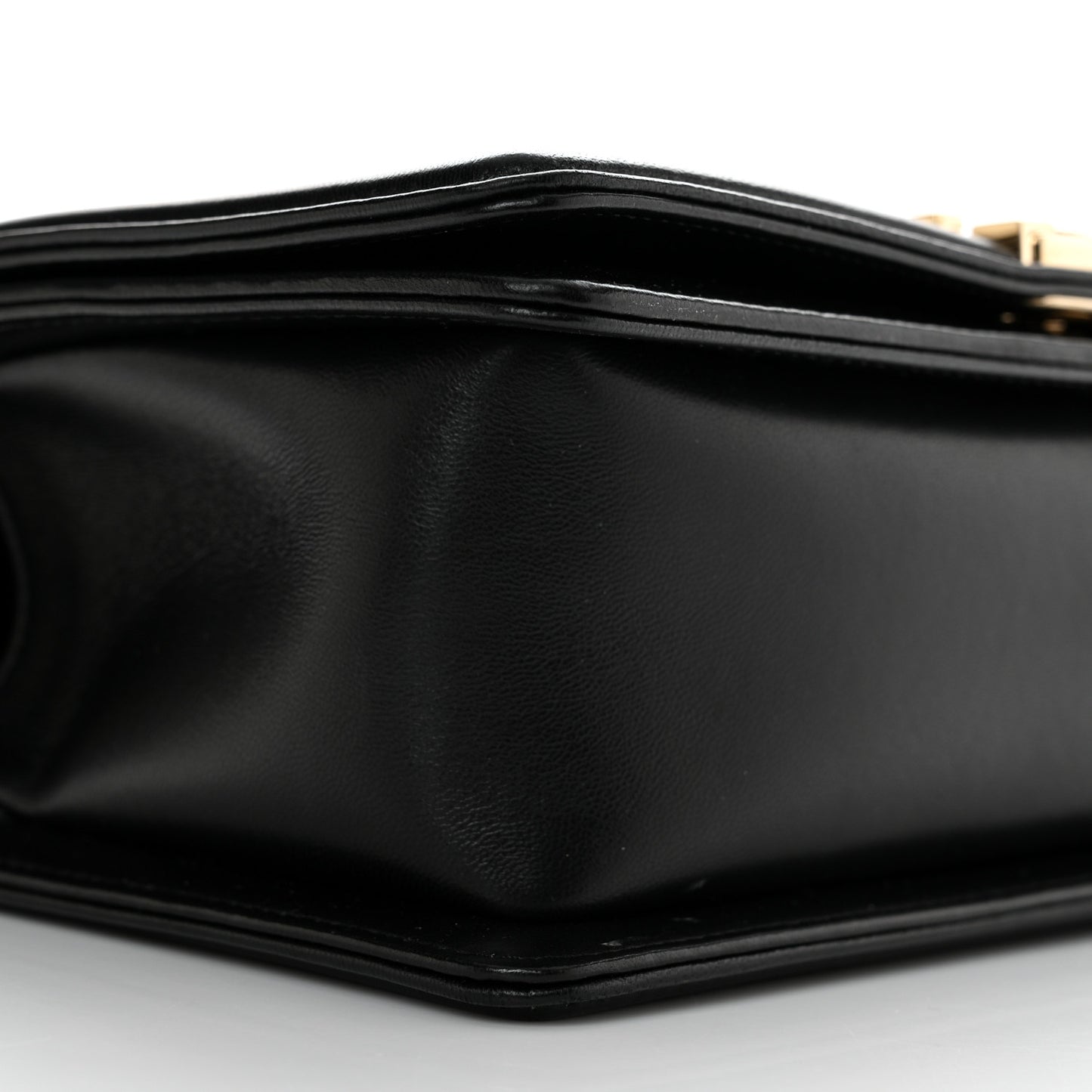 Lambskin Chevron Quilted Medium Boy Flap Black