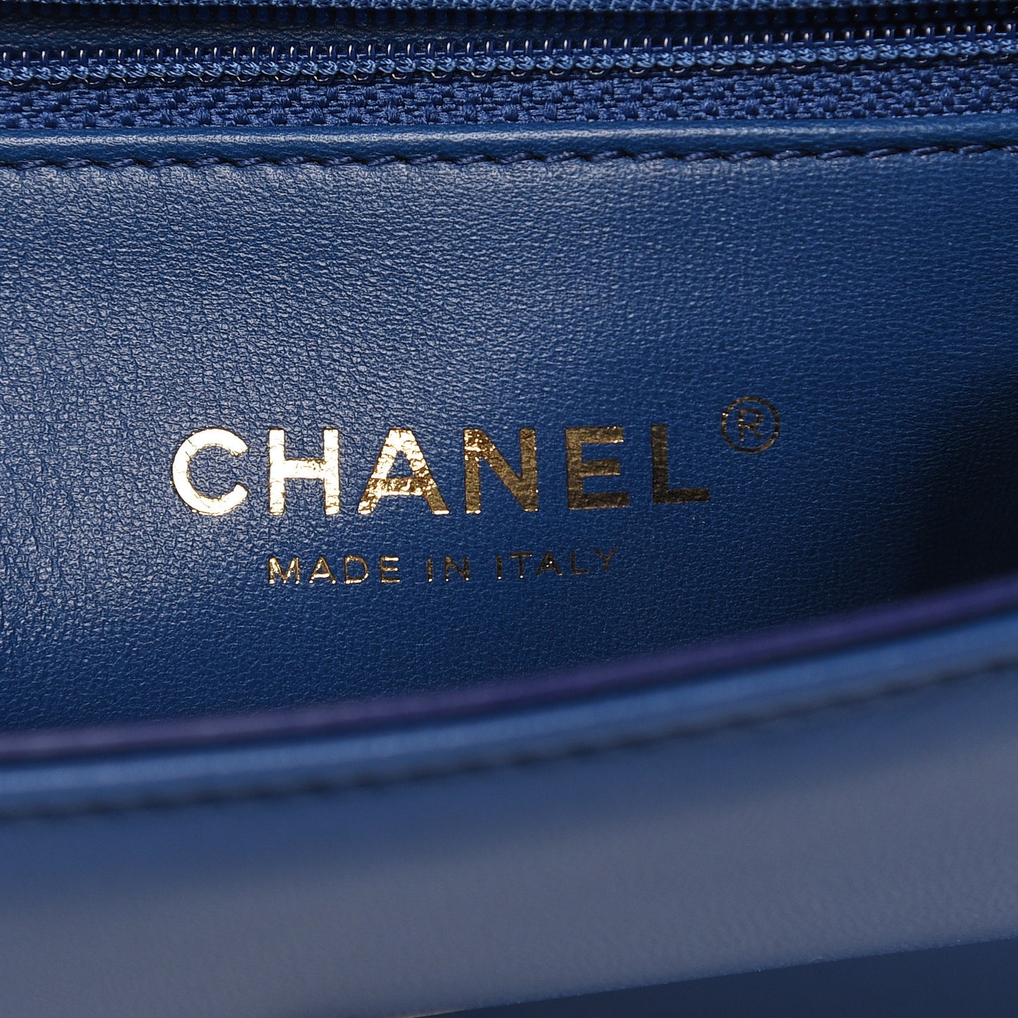 Lambskin Small Carry Chic Flap Blue