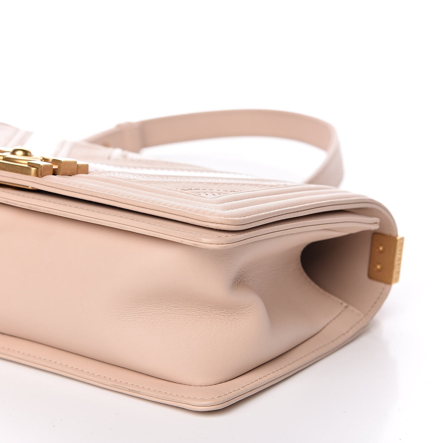 Caviar Calfskin Chevron Medium Boy Flap Light Pink