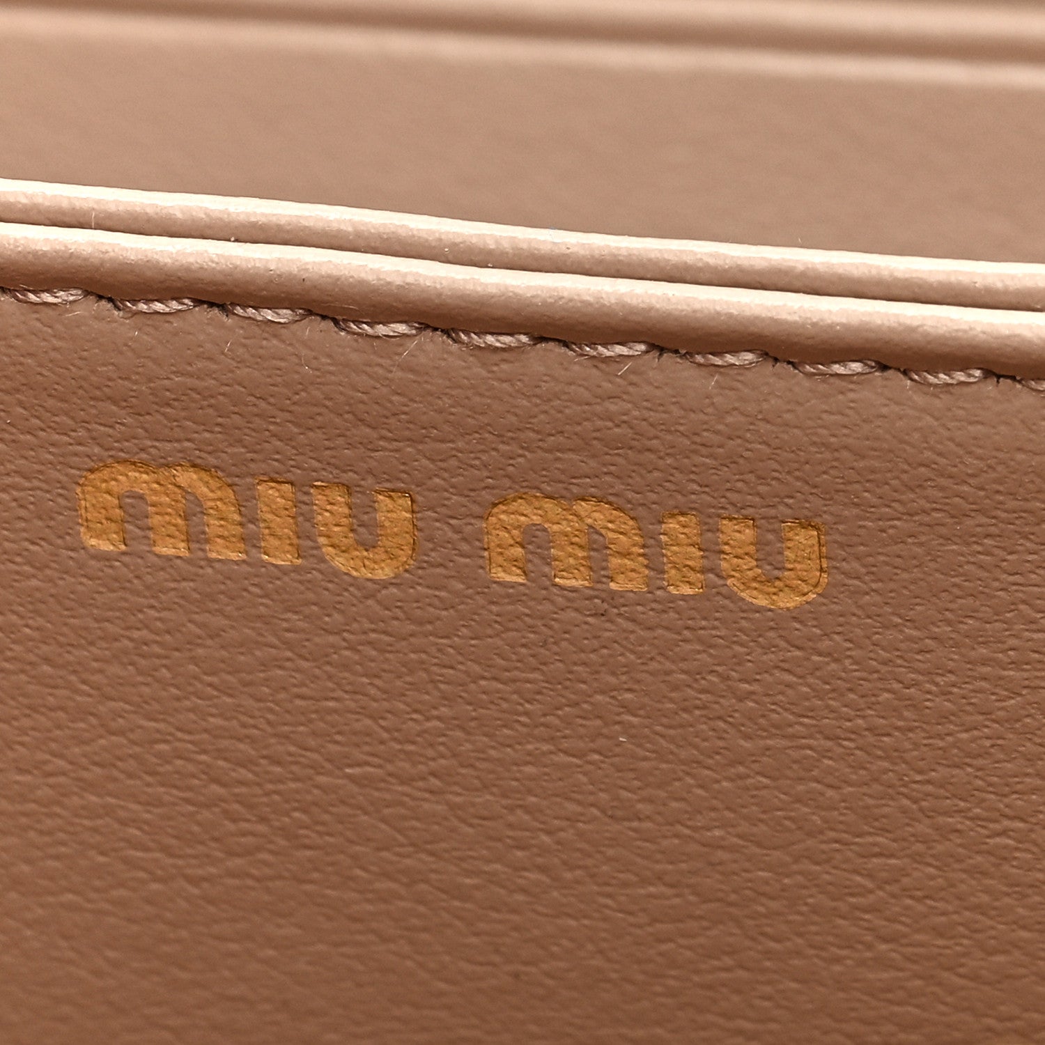 Miu Miu Nappa Matelasse Zip Around Compact Wallet Cipria 6 of 6