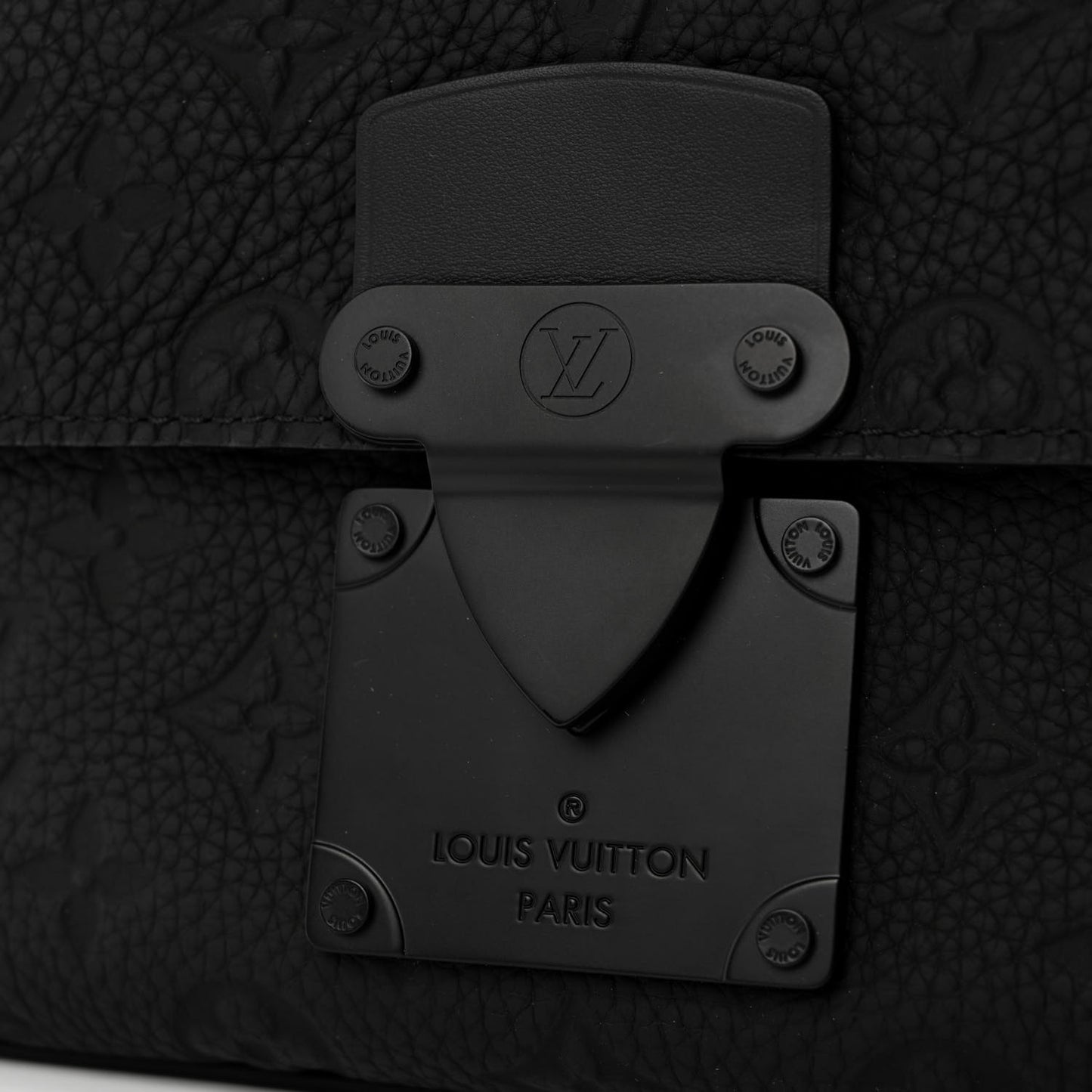 Taurillon Monogram S Lock Messenger Black