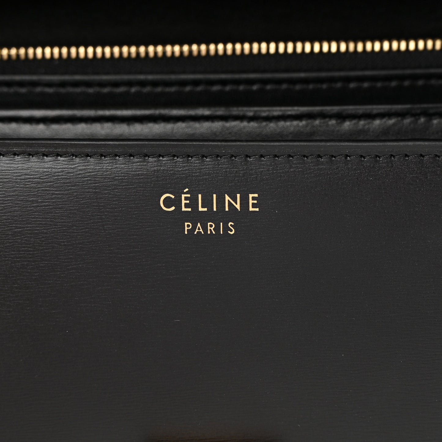Box Calfskin Medium Classic Box Flap Bag Black