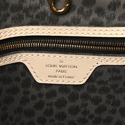 Louis Vuitton Monogram Giant Wild at Heart Neverfull MM Creme 6 of 9