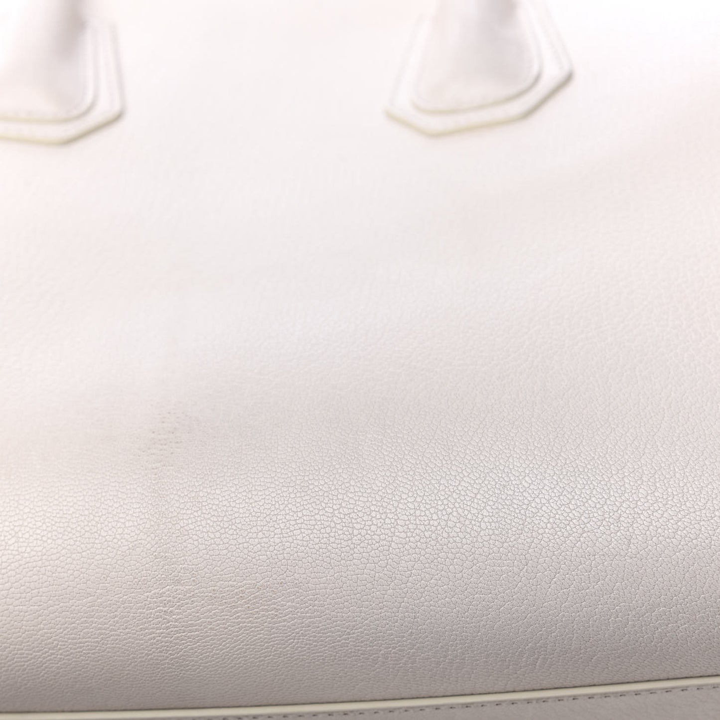 Sugar Goatskin Medium Antigona Ivory