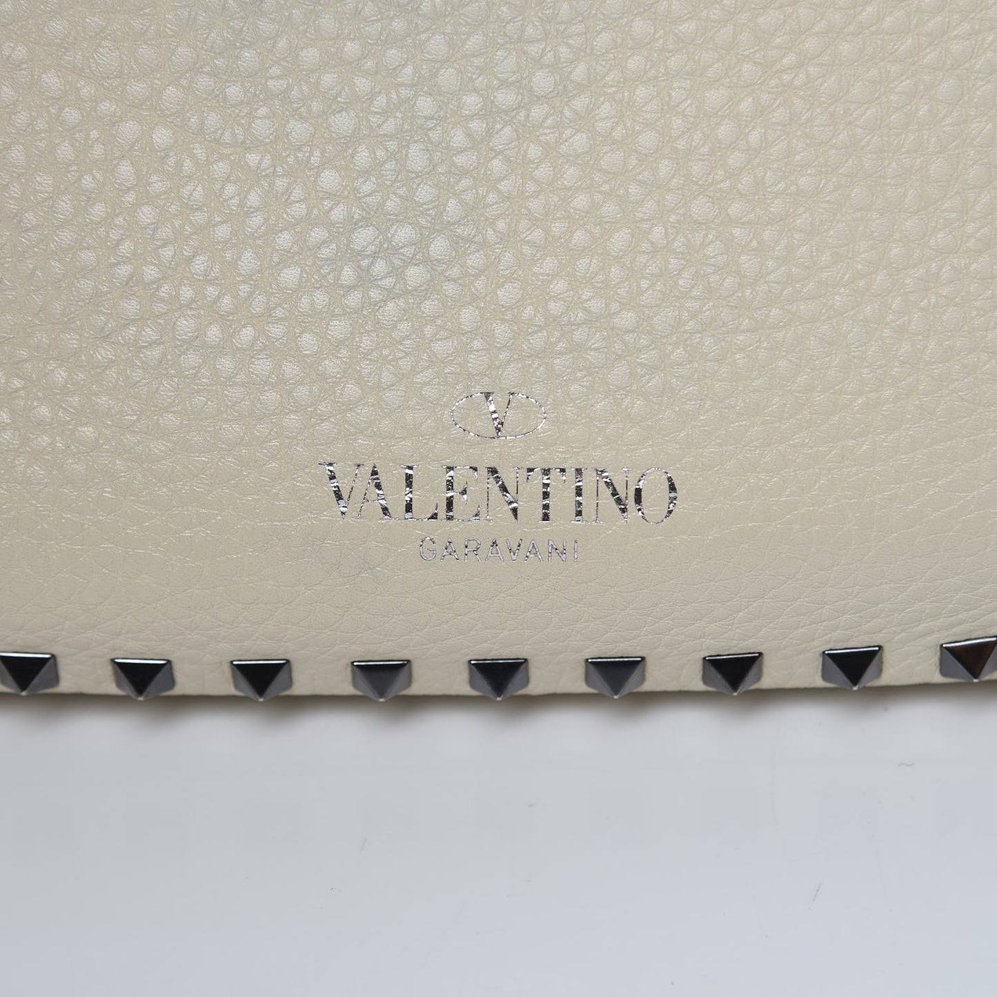 Pebbled Calfskin Small Rockstud Flip-Lock Messenger Bag Light Ivory