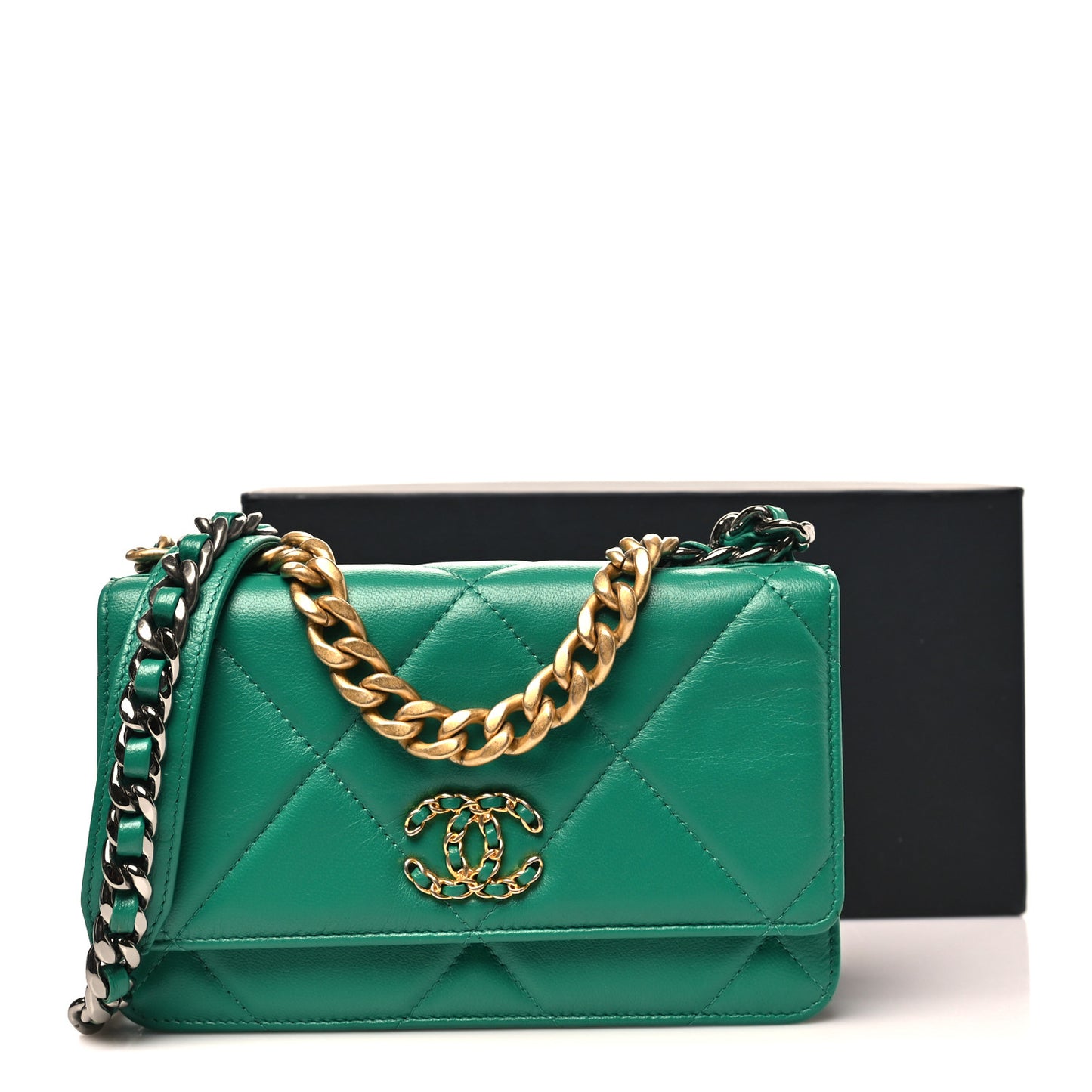 Lambskin Quilted Chanel 19 Wallet On Chain WOC Green