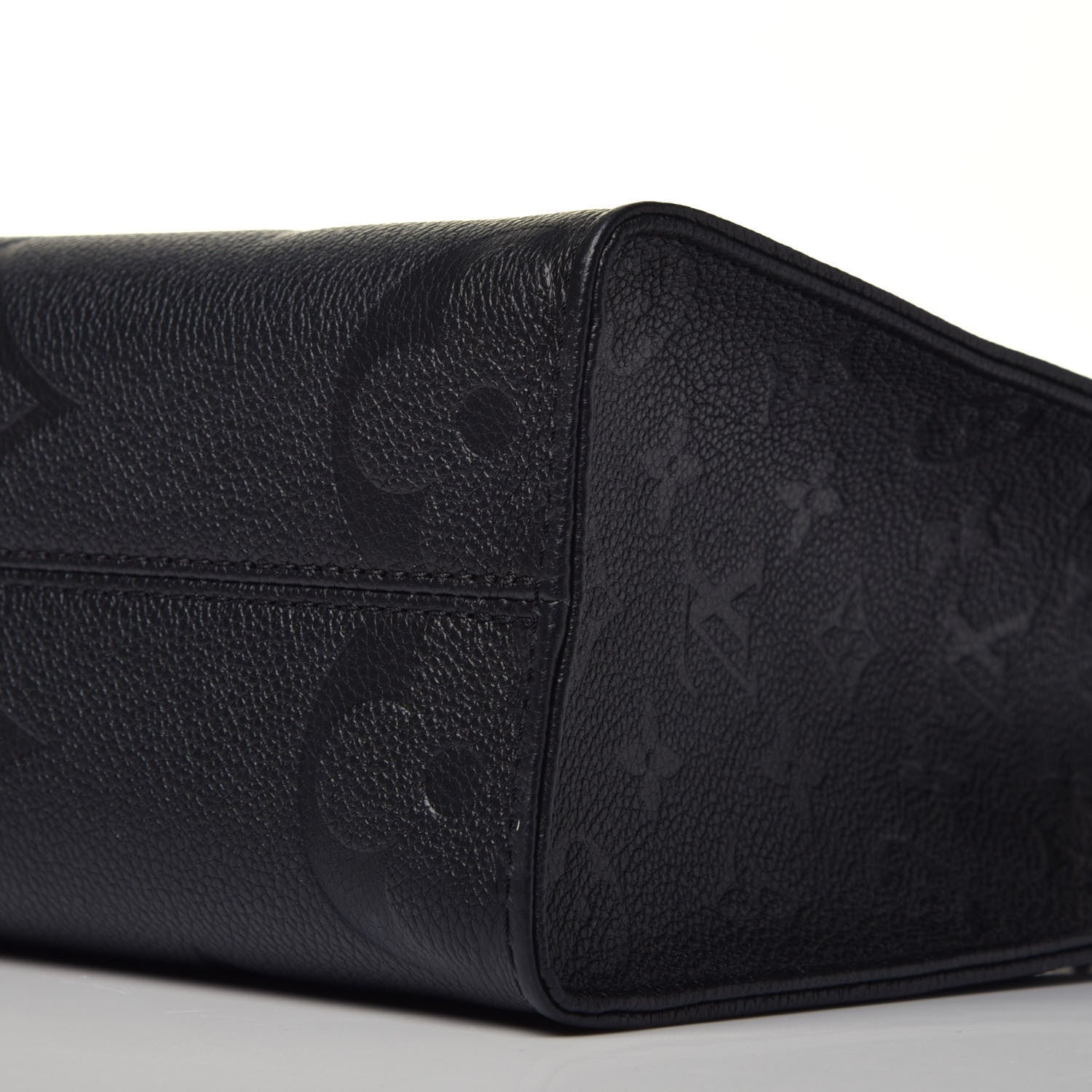 Louis Vuitton Empreinte Monogram Giant Onthego PM Black 16 of 18