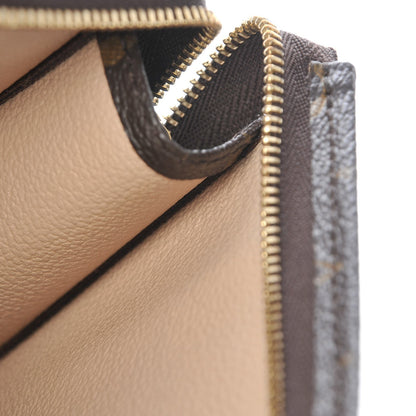 Louis Vuitton Monogram Toiletry Pouch 26 7 of 9