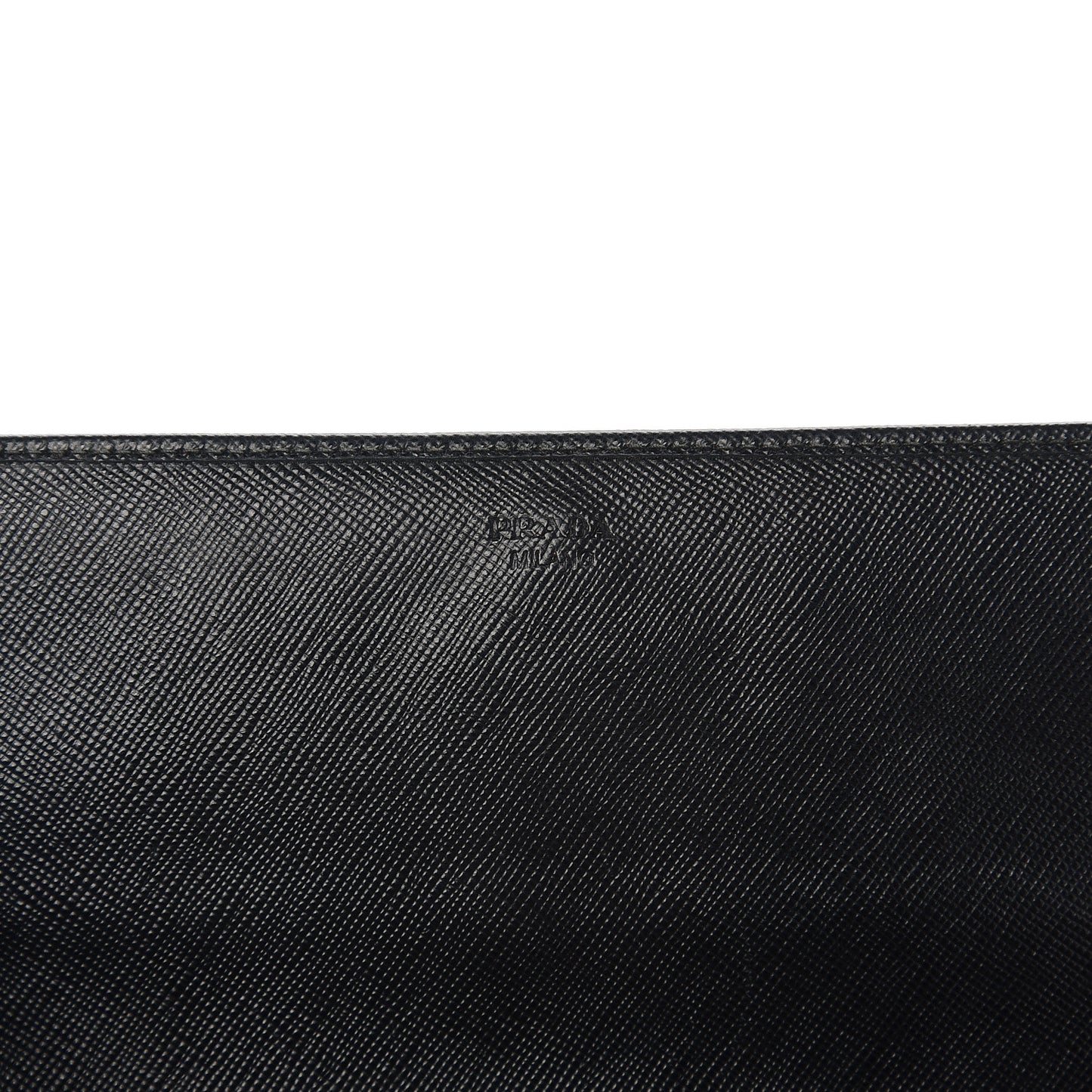 Saffiano Metal Oro Chain Wallet Black