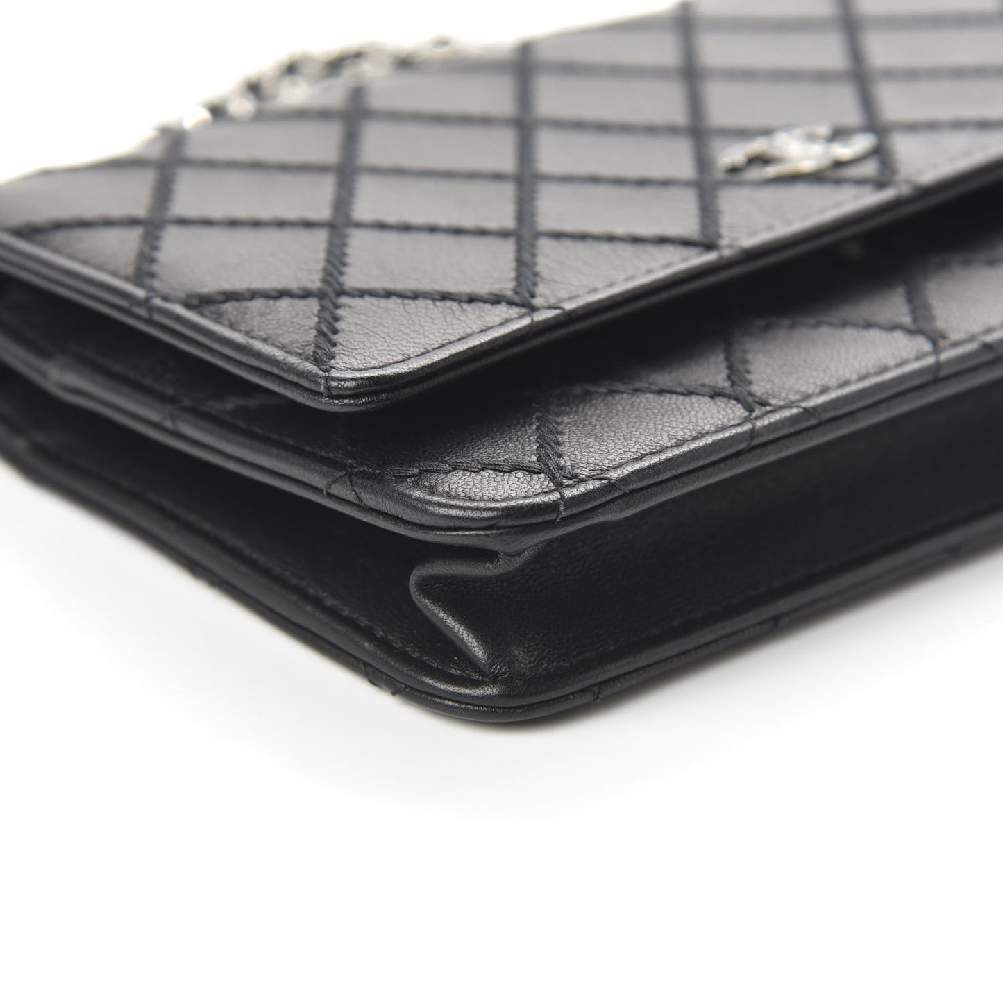 Calfskin Whipstitch Wallet On Chain WOC Black