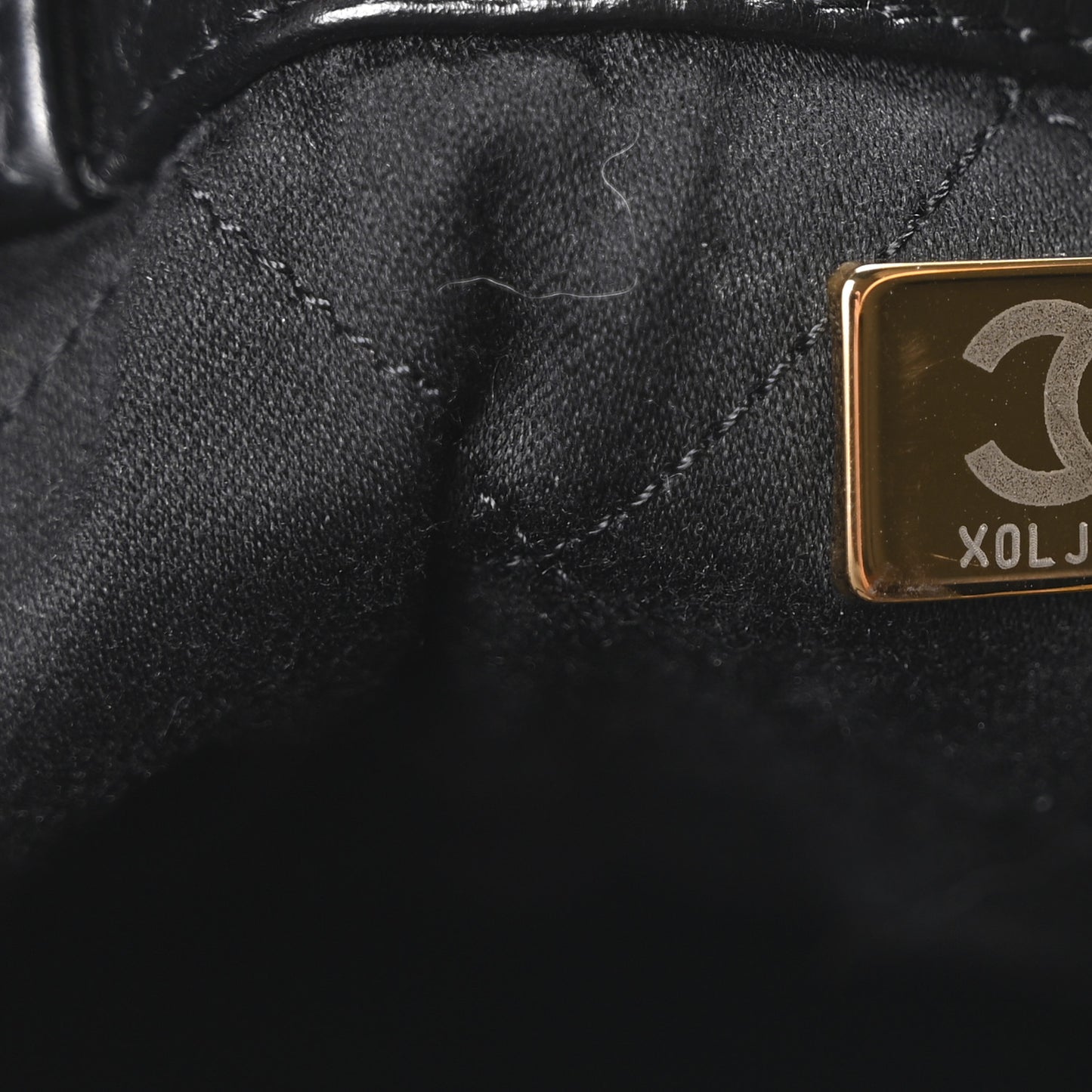 Shiny Calfskin Quilted Chanel 22 Backpack Black