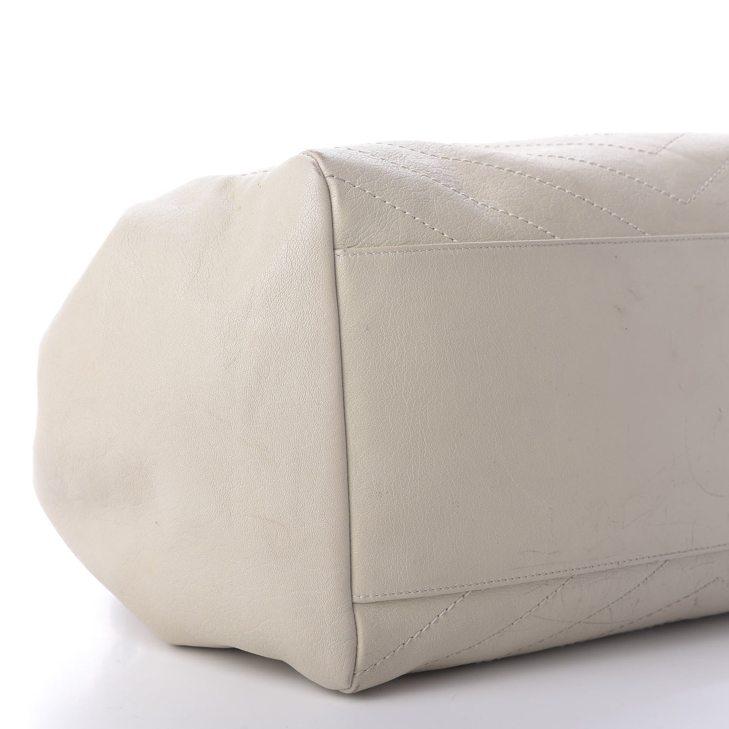 Saint Laurent Pebbled Lambskin Chevron Monogram Large Nolita White Vintage 6 of 9