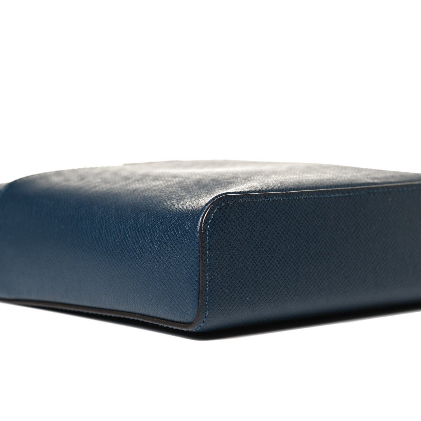 Taiga Anton Pochette Ocean