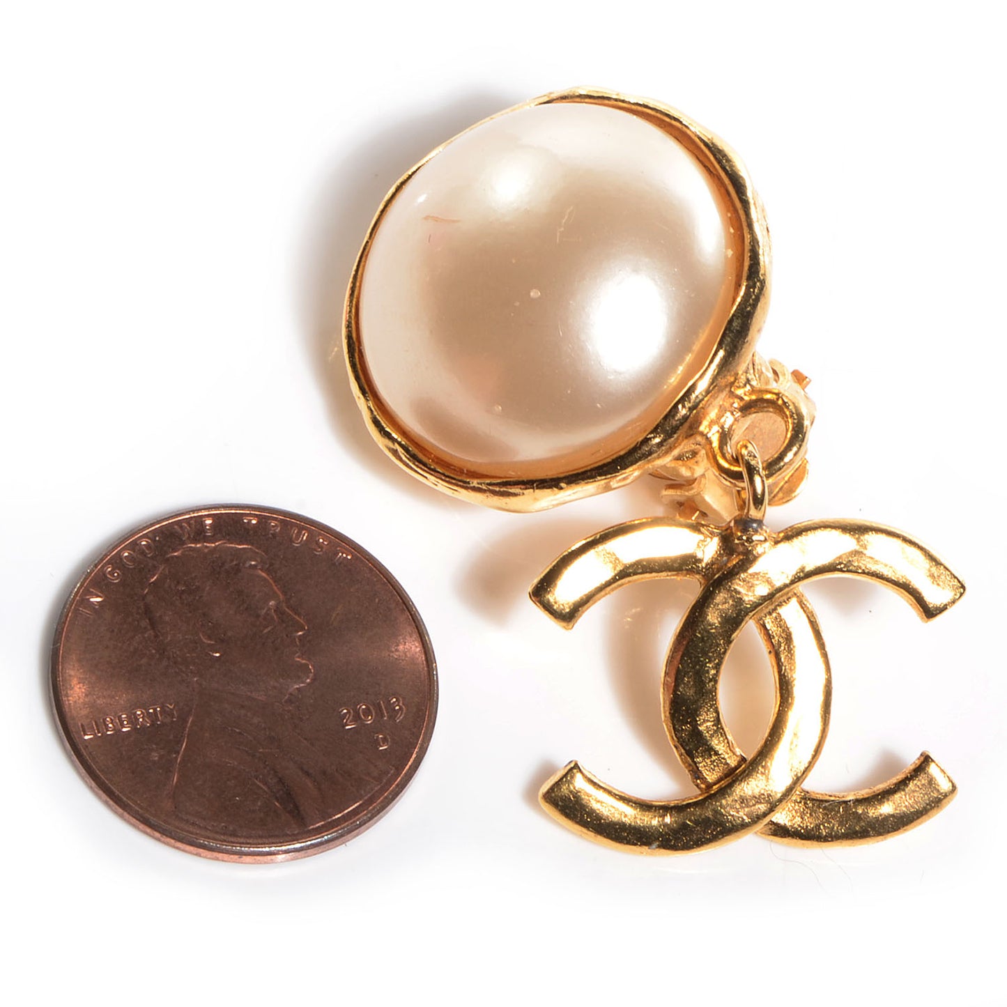 Pearl CC Drop Clip On Earrings Gold
