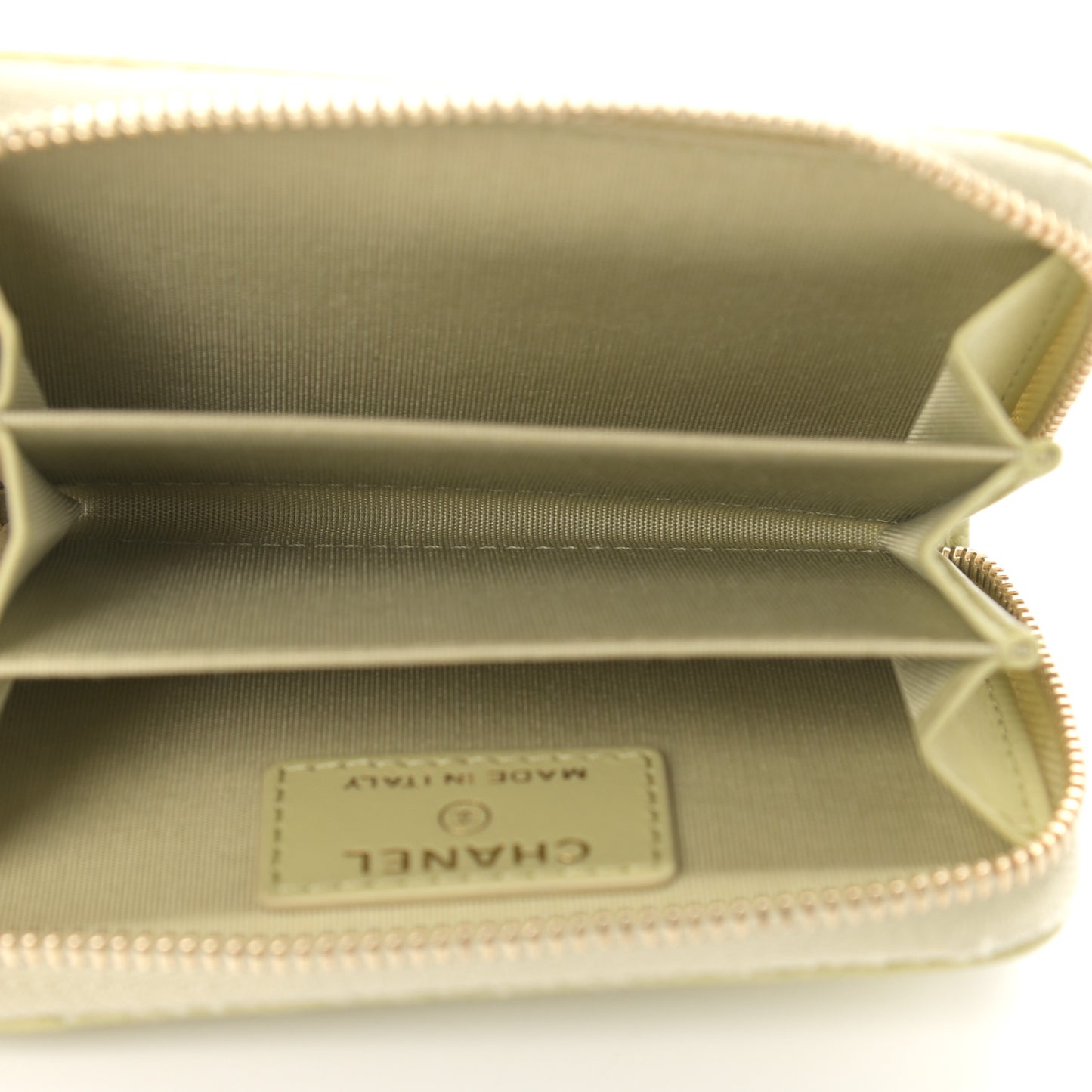 Caviar Quilted French New Wave Zip Coin Purse Light Green