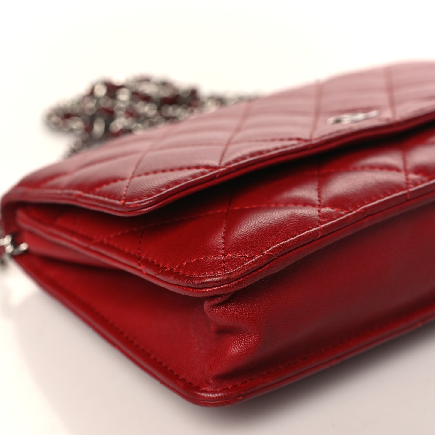 Lambskin Quilted Wallet On Chain WOC Red
