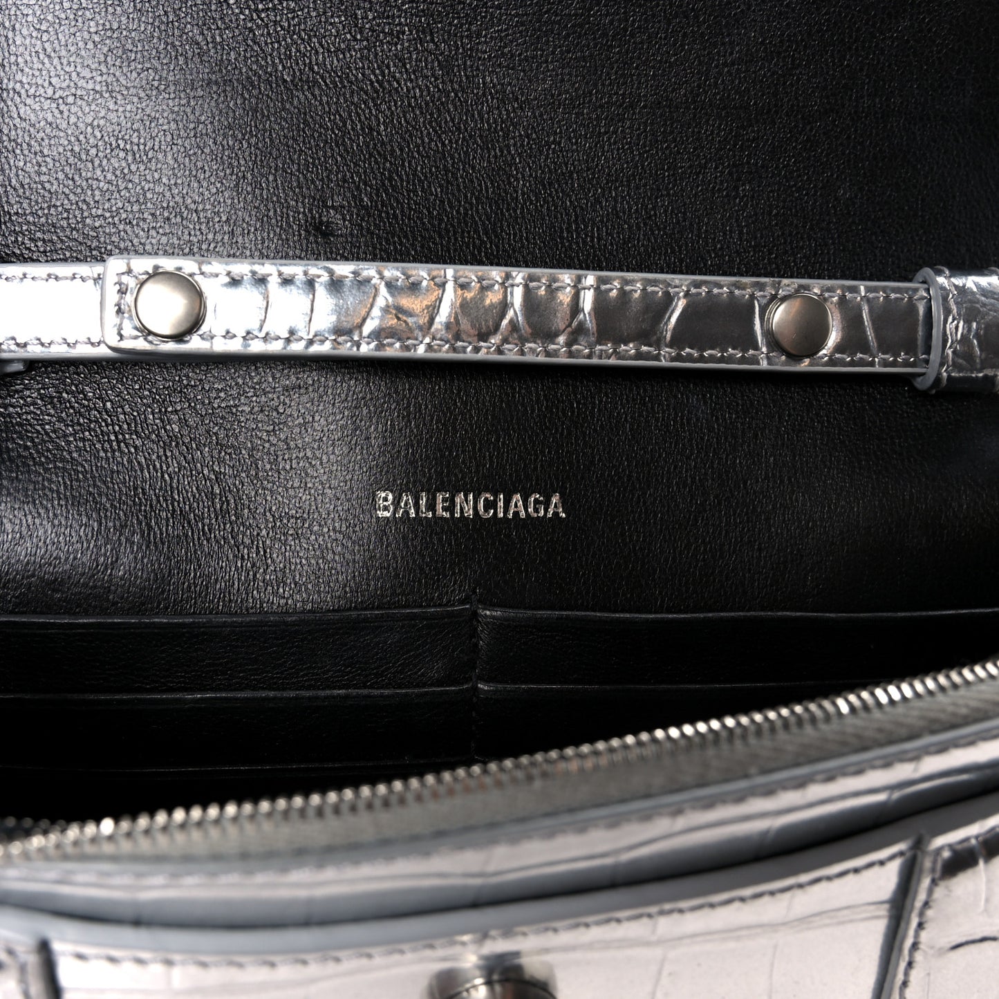 Shiny Calfskin Crocodile Embossed Hourglass Chain Bag Silver