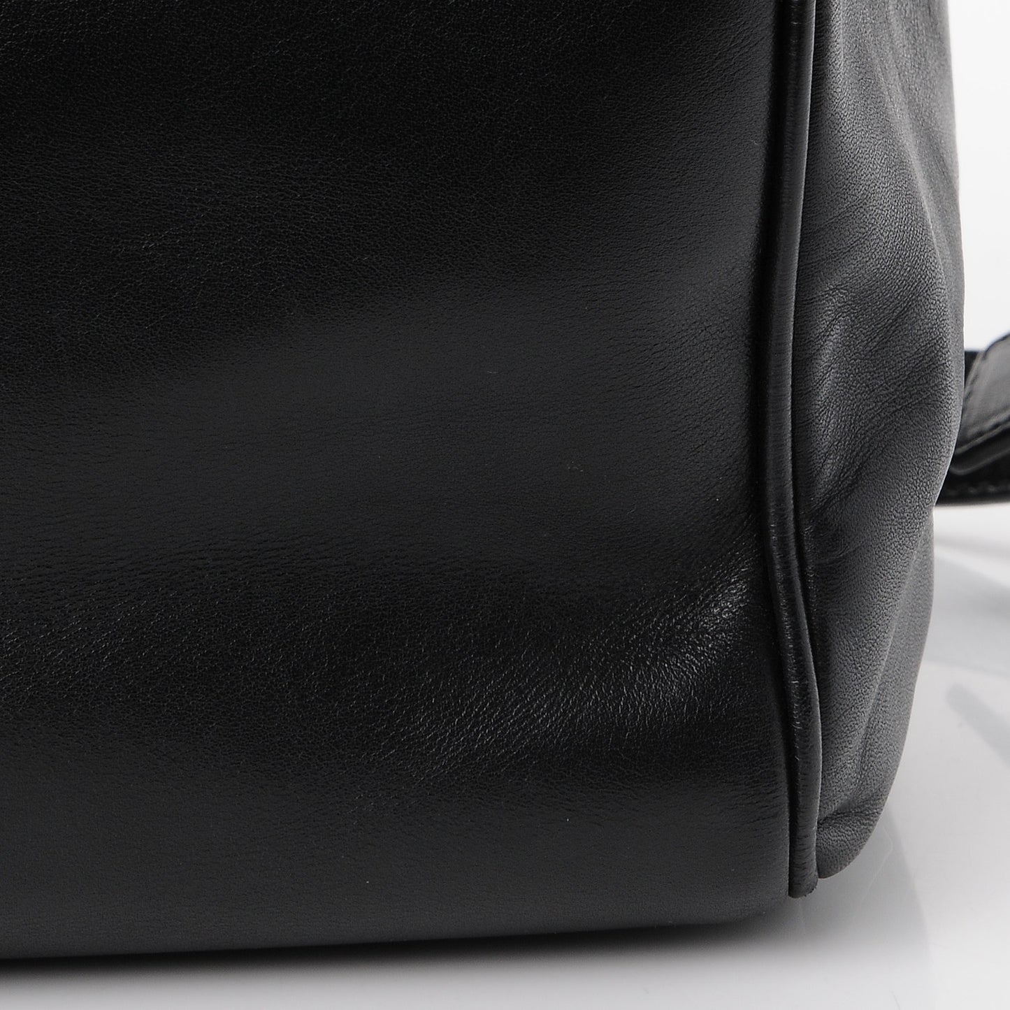 Calfskin Classic Duffle 6 Black