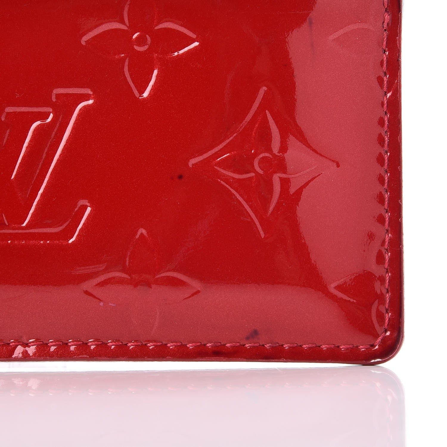 Louis Vuitton Vernis Key Pouch Pomme D'Amour 8 of 11