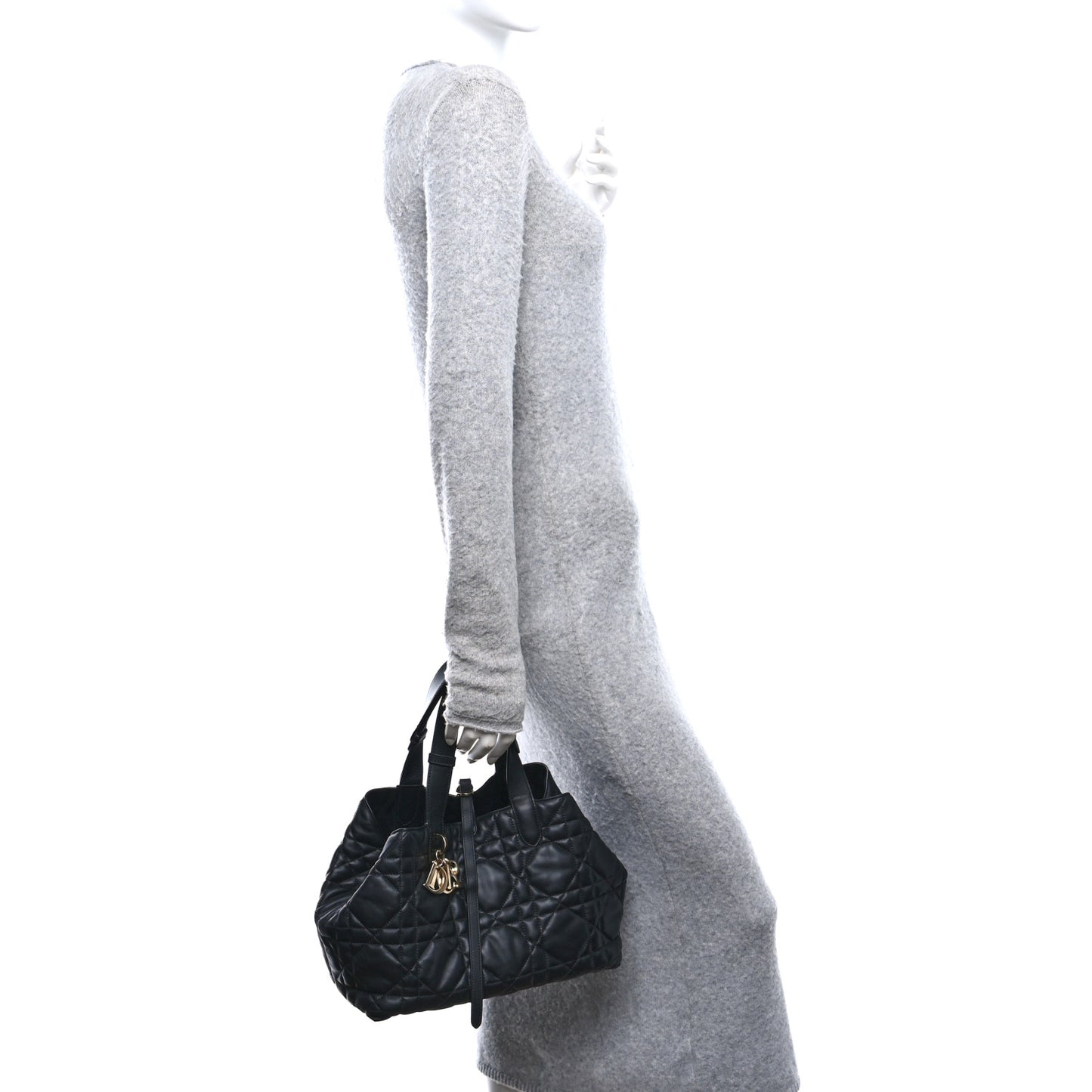Calfskin Macrocannage Medium Toujours Black